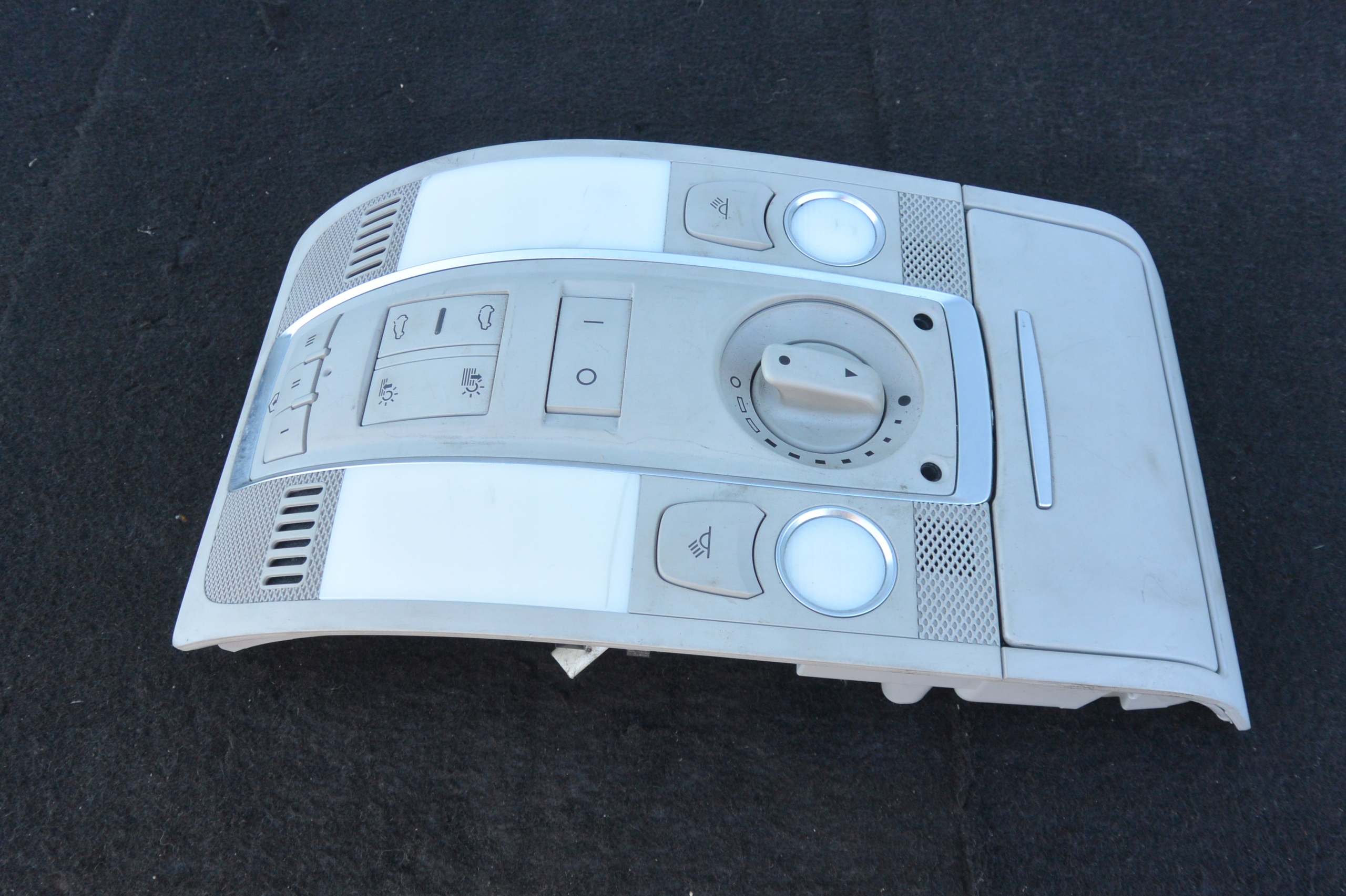 FANALE CIELO INTERNO PANORAMA AUDI Q7 4L