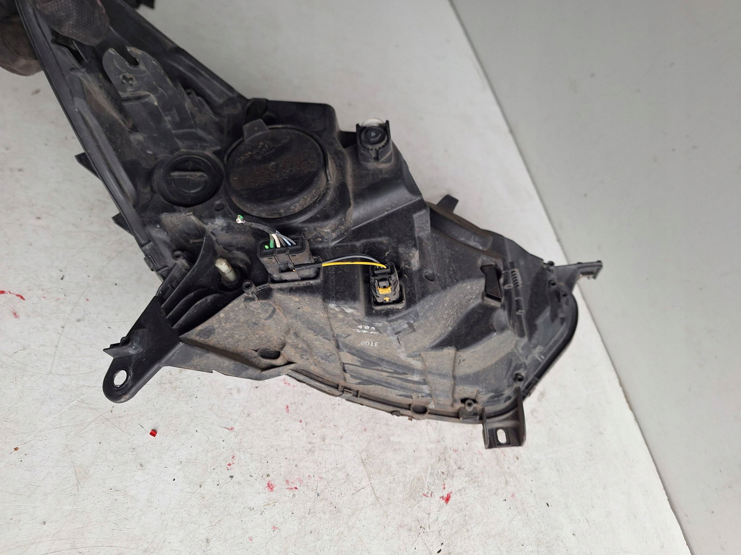 RENAULT CAPTUR and 13-17 light left UK-ANGLIK 260600093R