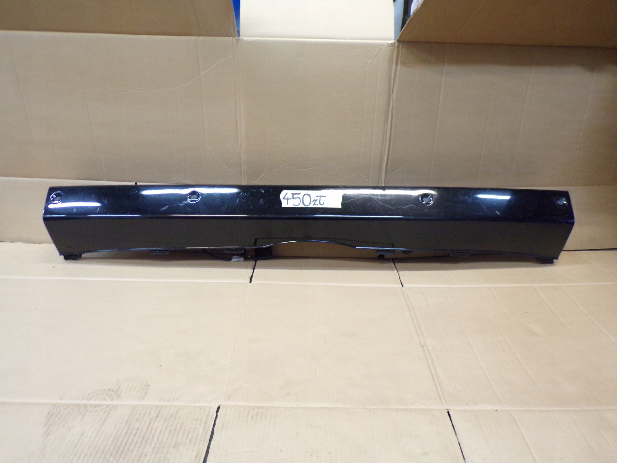 VW CRAFTER SPRINTER 906 06- bumper rear Z PDC below LAKIER