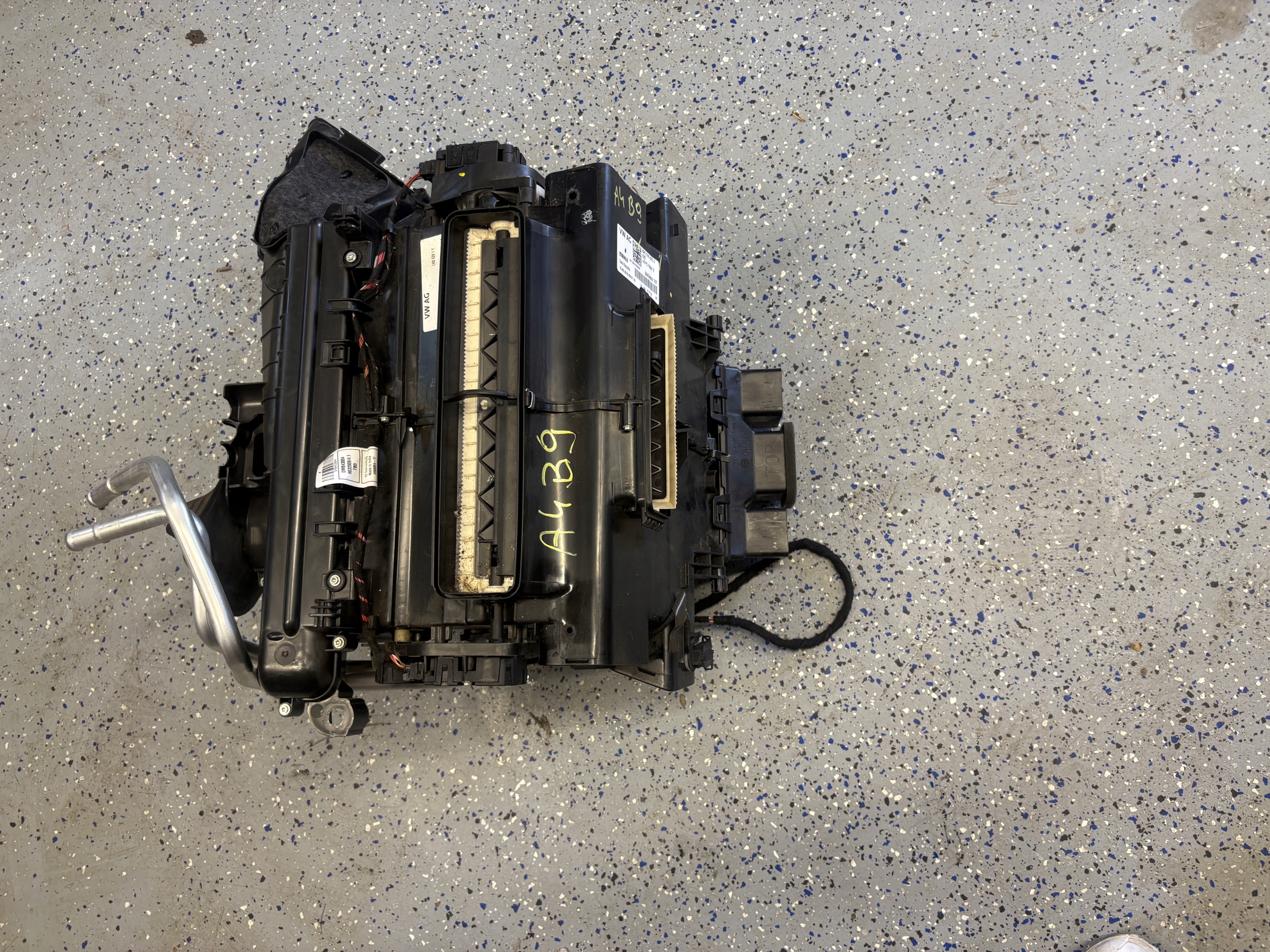 AUDI A4 B9 heater EUROPA 8W1816005J