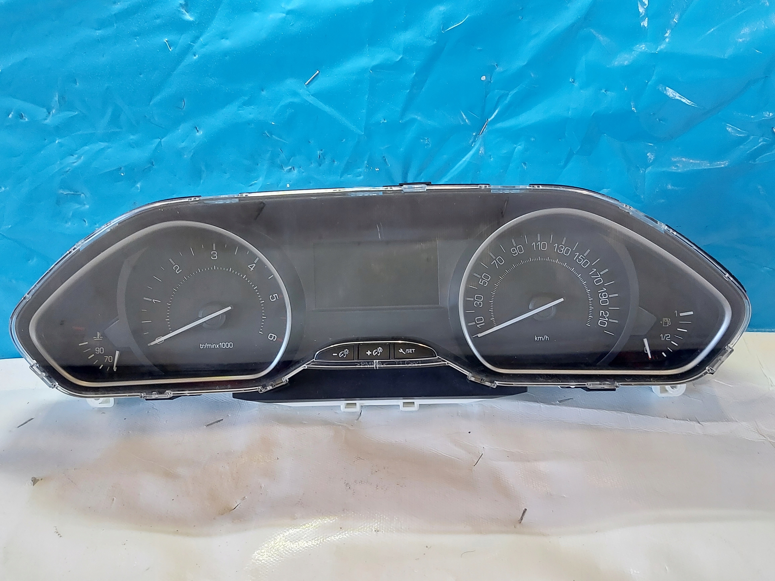 dials clock PEUGEOT 208 2016R 1.6 HDI 981384898001
