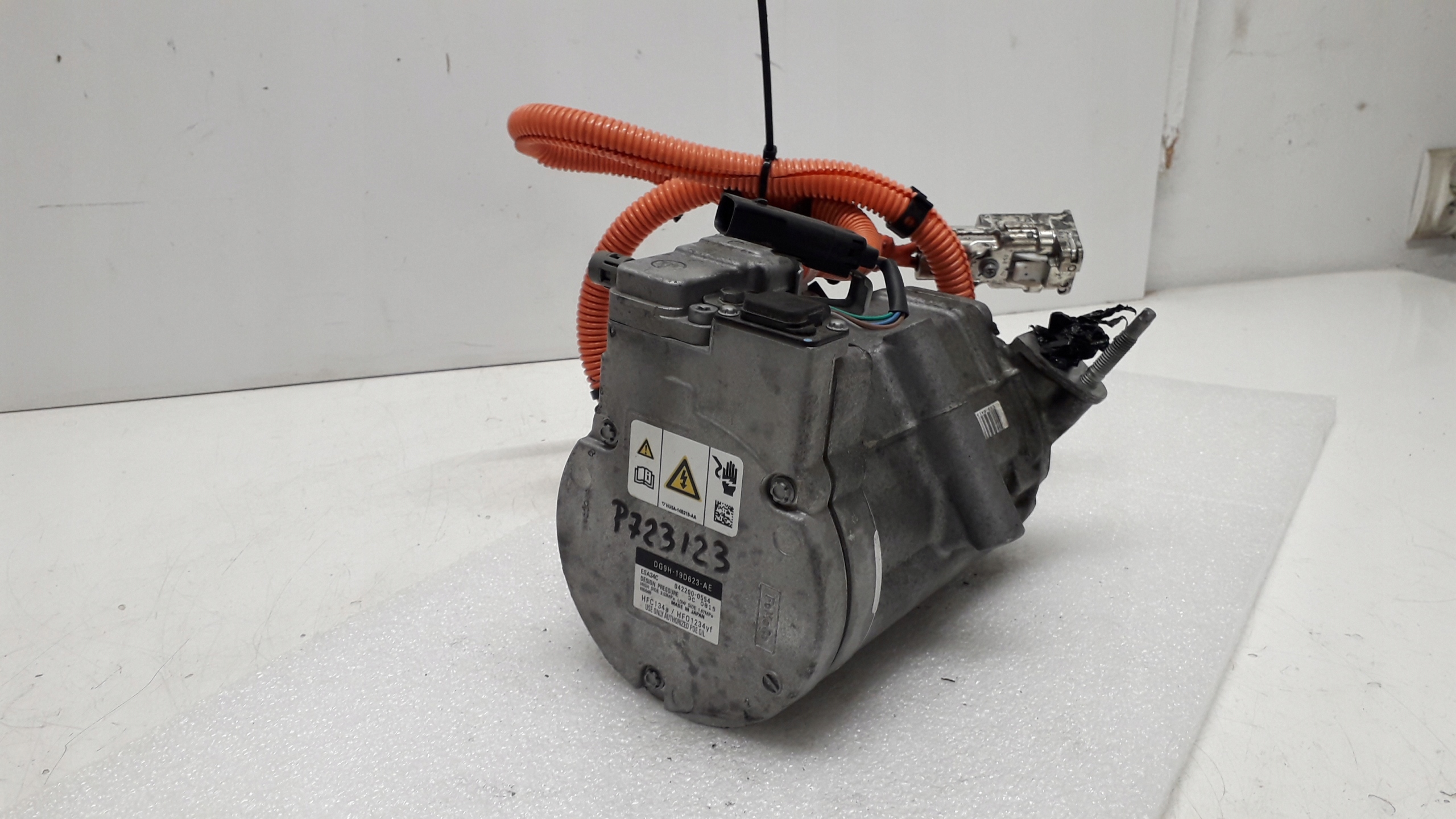 MONDEO MK5 SPRĘŻARKA KLIMATYZACJI DG9H-19D623-AE