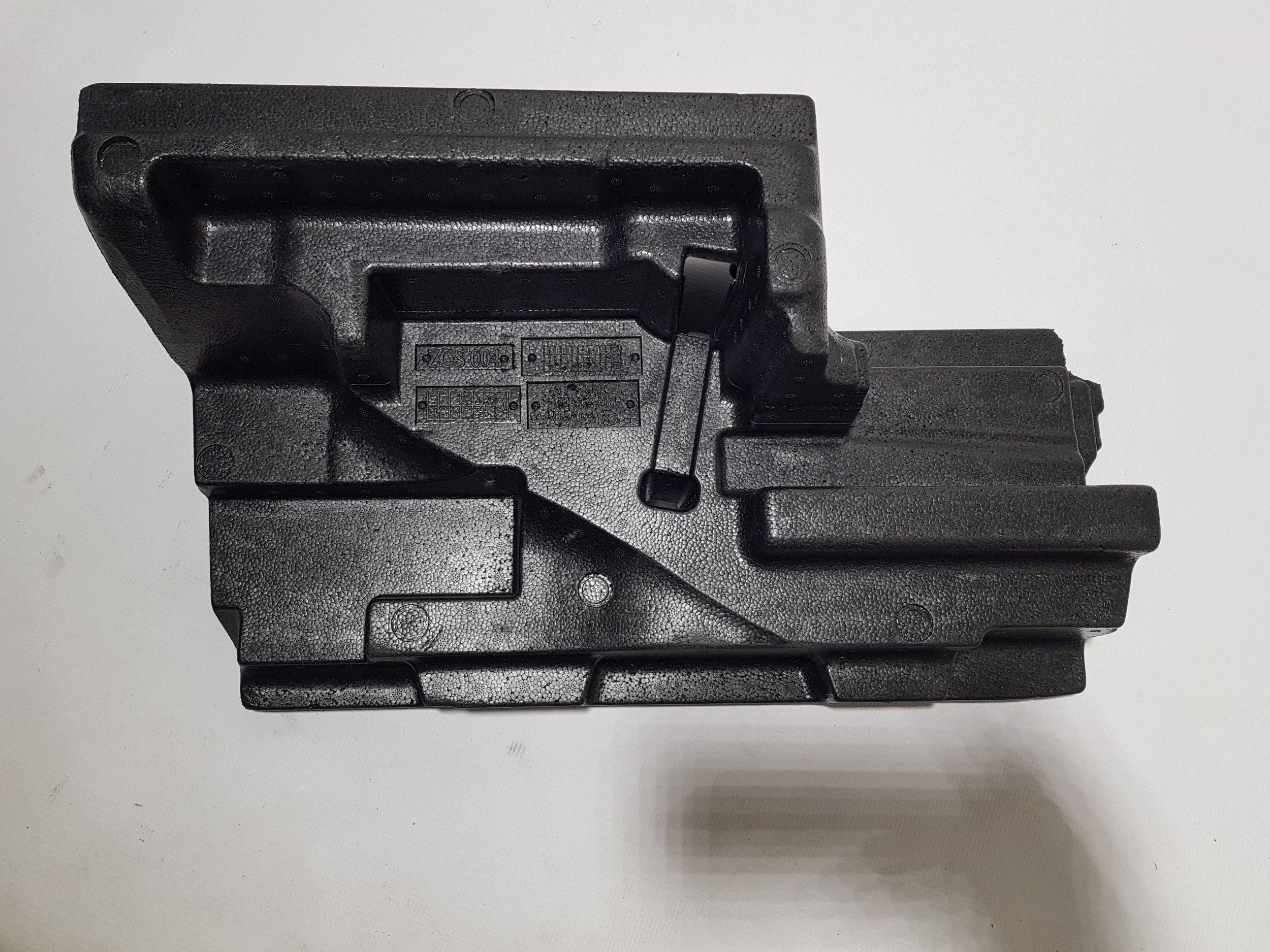 boot floor well polystirene PIANKA MERCEDES W212