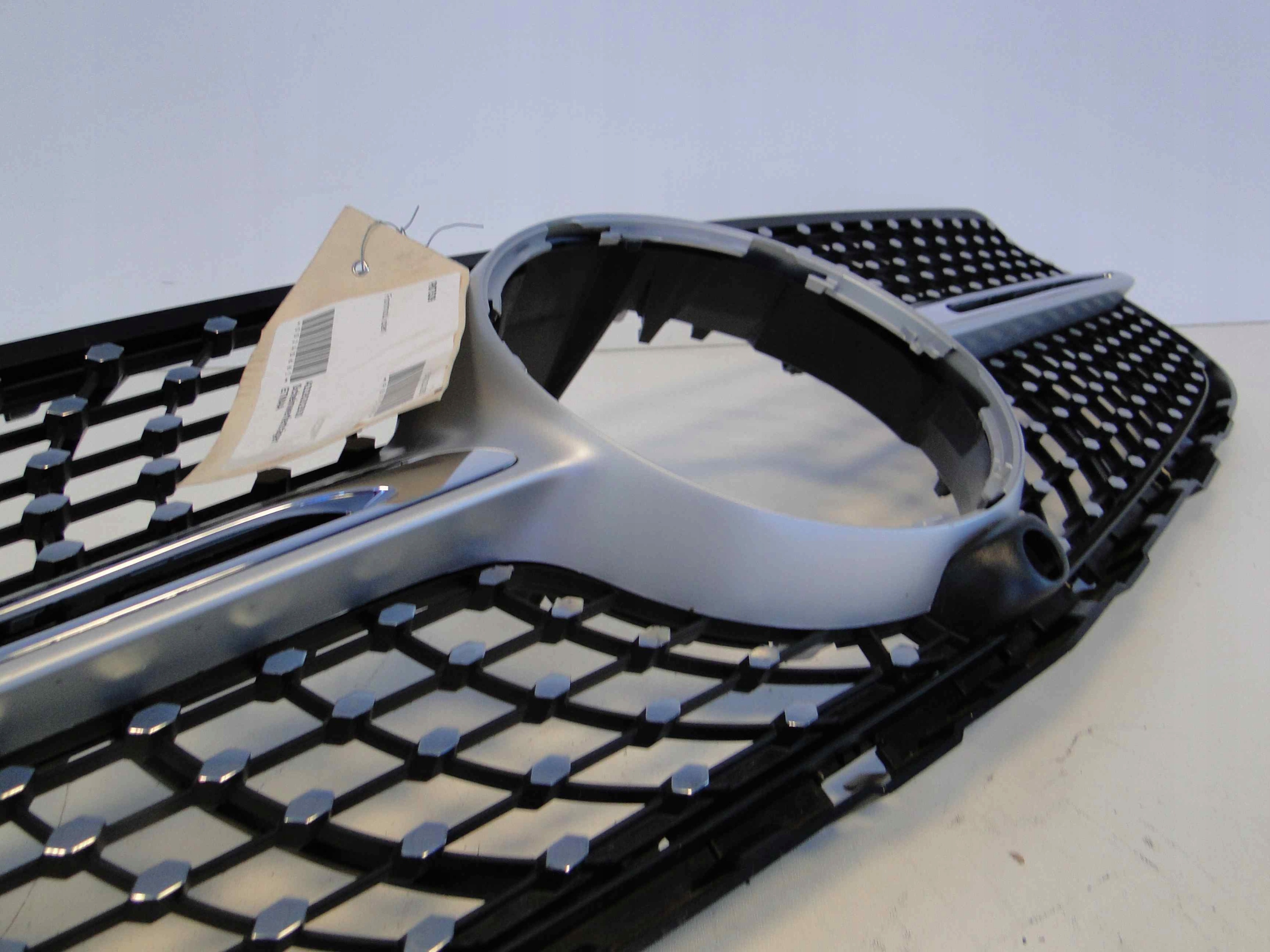 MB GLC X253 253 AMG GRILL ATRAPA DIAMENT KAMERA Typ samochodu 4x4/SUV Samochody osobowe