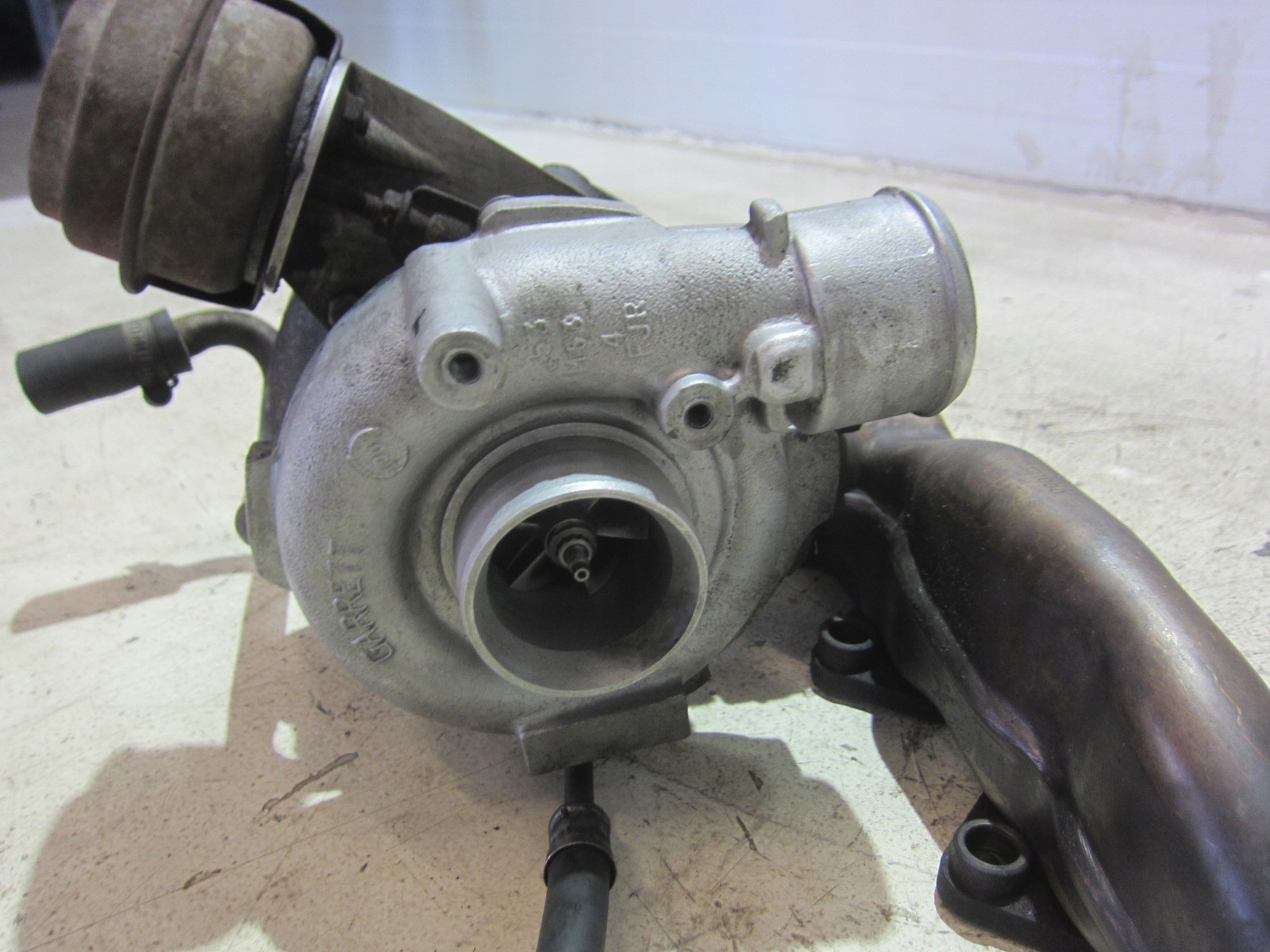 BMW 3 E46 E53 3.0D M57 184KM TURBINA TURBO turbo header pipe 2414339