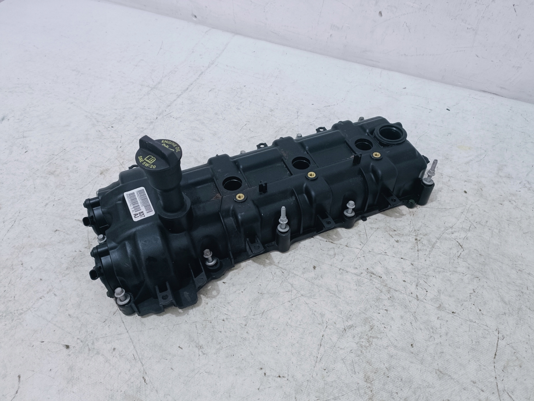 DODGE CHARGER 2019- 3.6 V6 Abdeckung der Ventile links 05184069AI