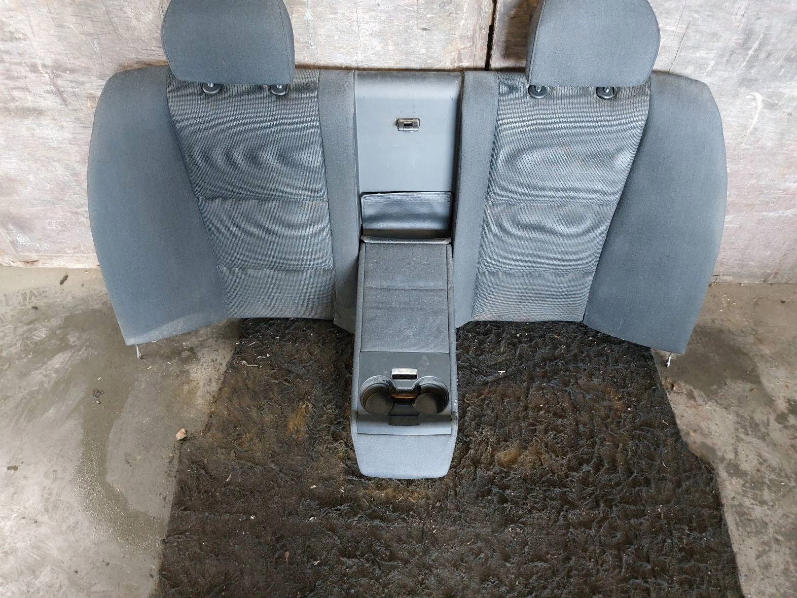 sedačka levý předek + pravý předek BMW E60