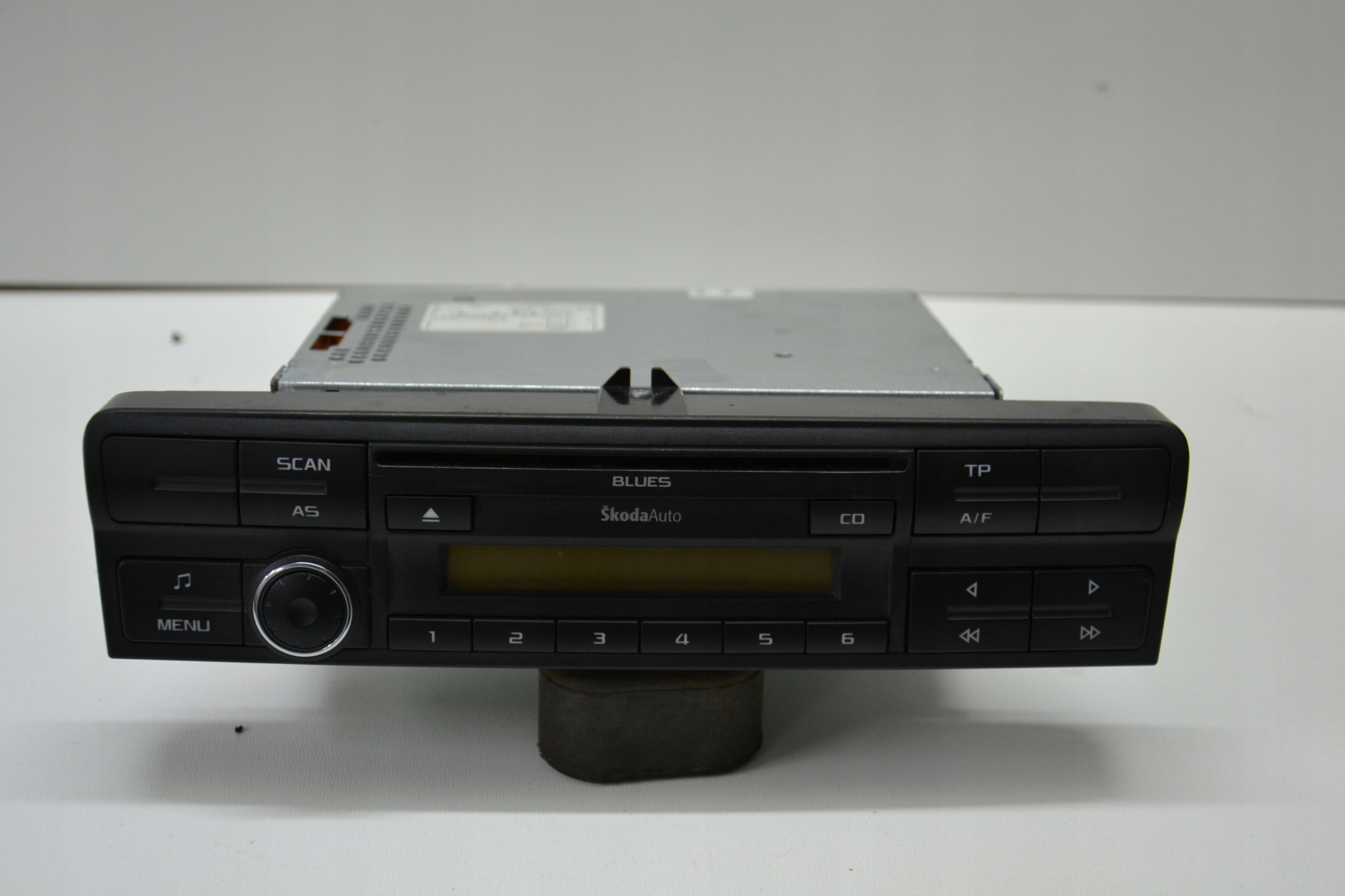Radio CD 1Z0035152D Blues Skoda Octavia II (igła)