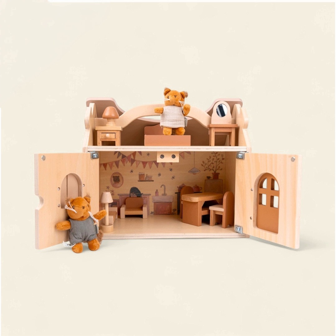Egmont Toys: przenośny Domek dla lalek z wiewiórkami