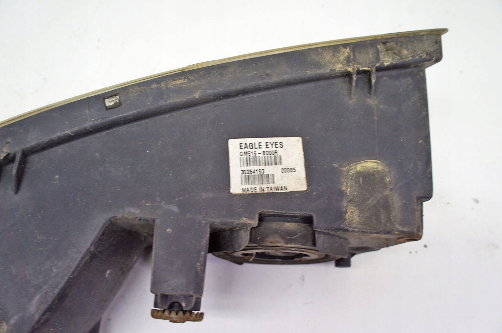 TU353 Cadillac ESCALADE III ГАЛОГЕН бампера правый передний 30264183