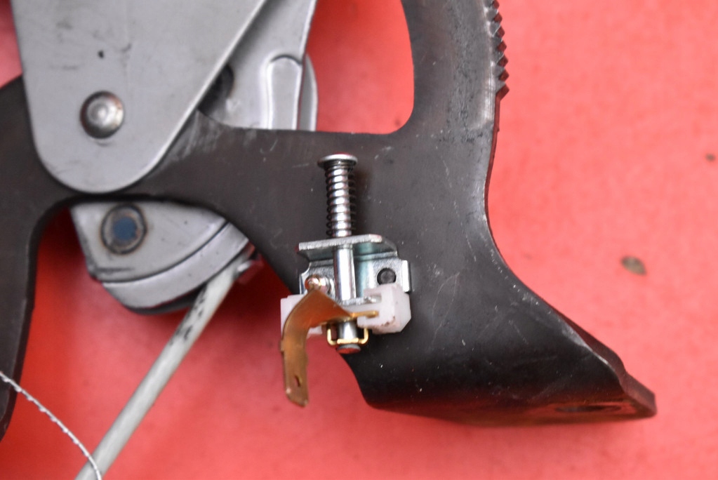 páčka elektrická brzda SUBARU FORESTER 2 II 02-05