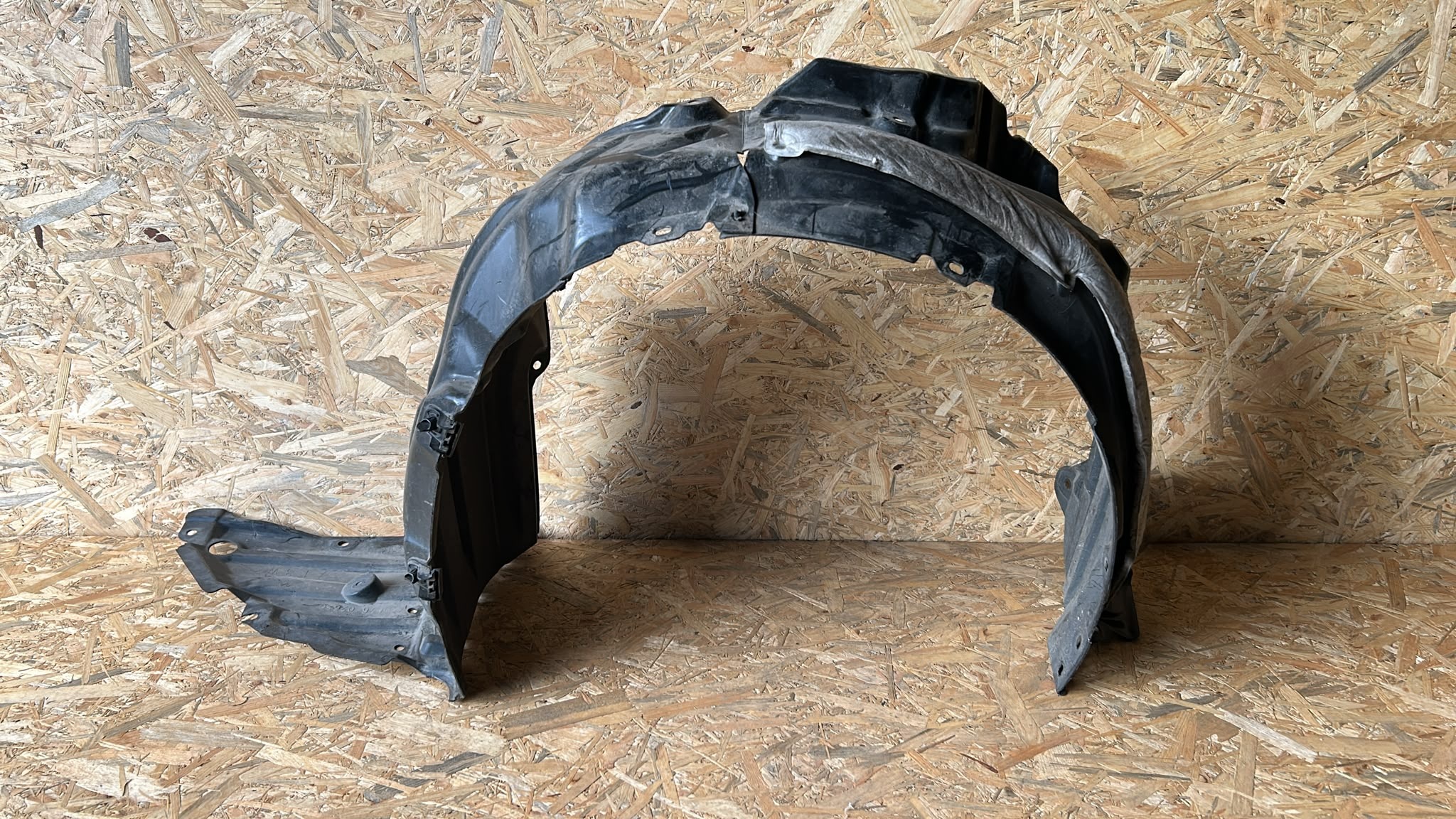 mudguard left left front front TOYOTA COROLLA E21 19- KOMBI HB