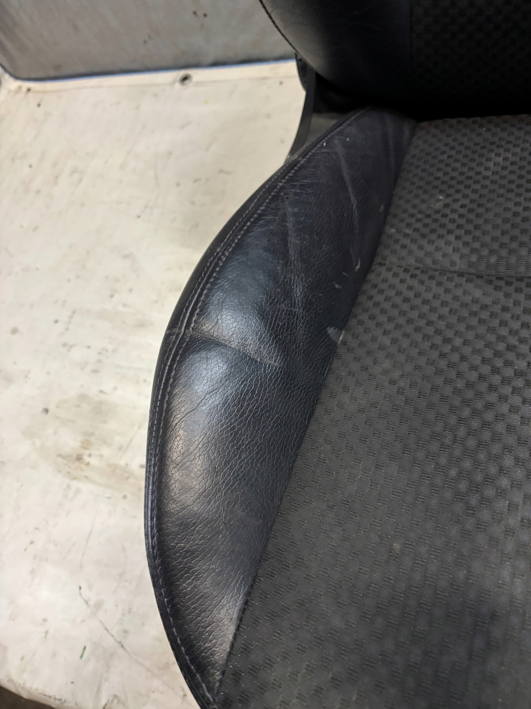 Sitz rechts Halbleder Mazda 3 BK HB