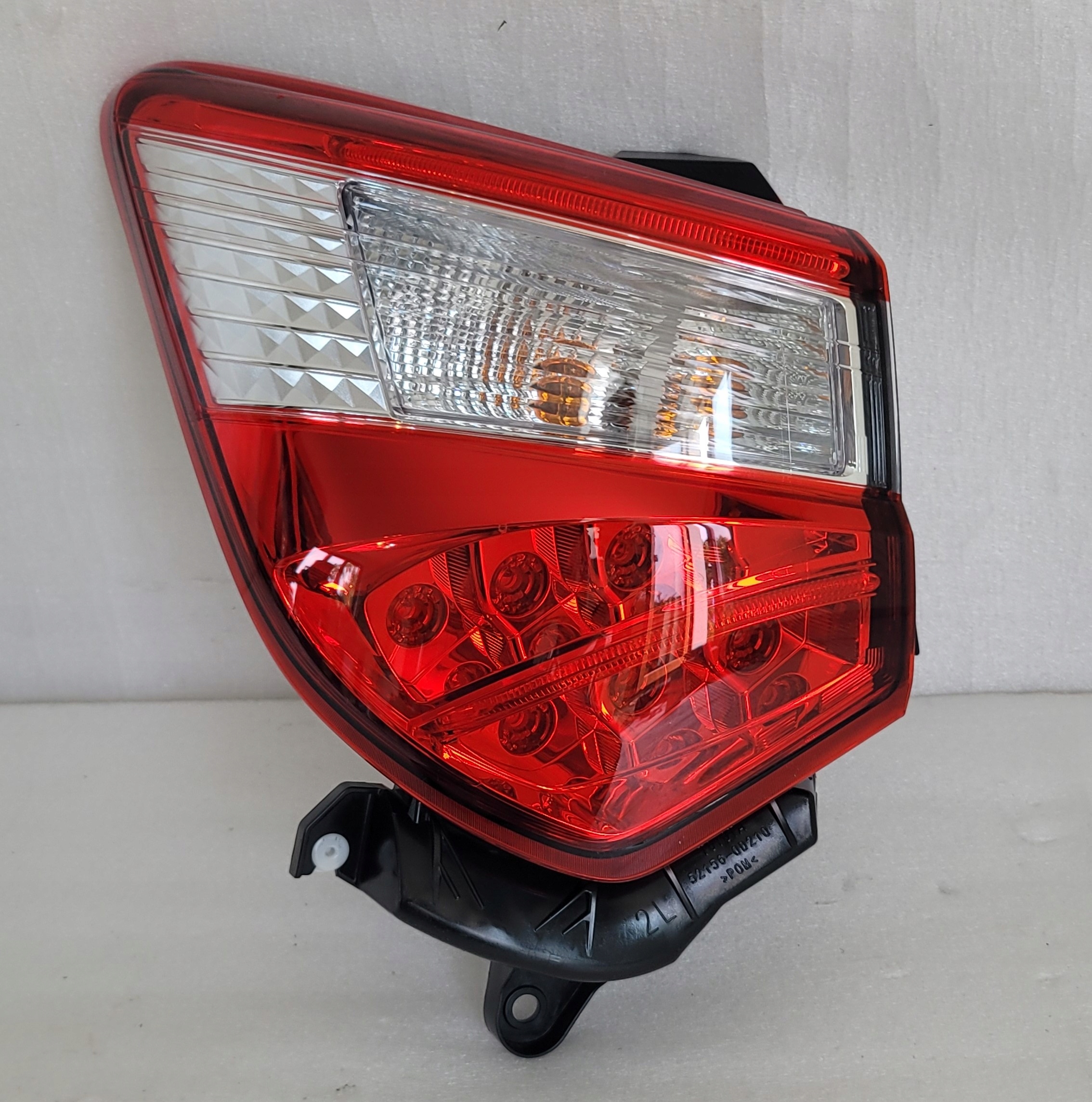 ФАРА ЛІВА ЗАД. ЗАДНЯ LED TOYOTA YARIS III РЕСТАЙЛІНГ 2017-