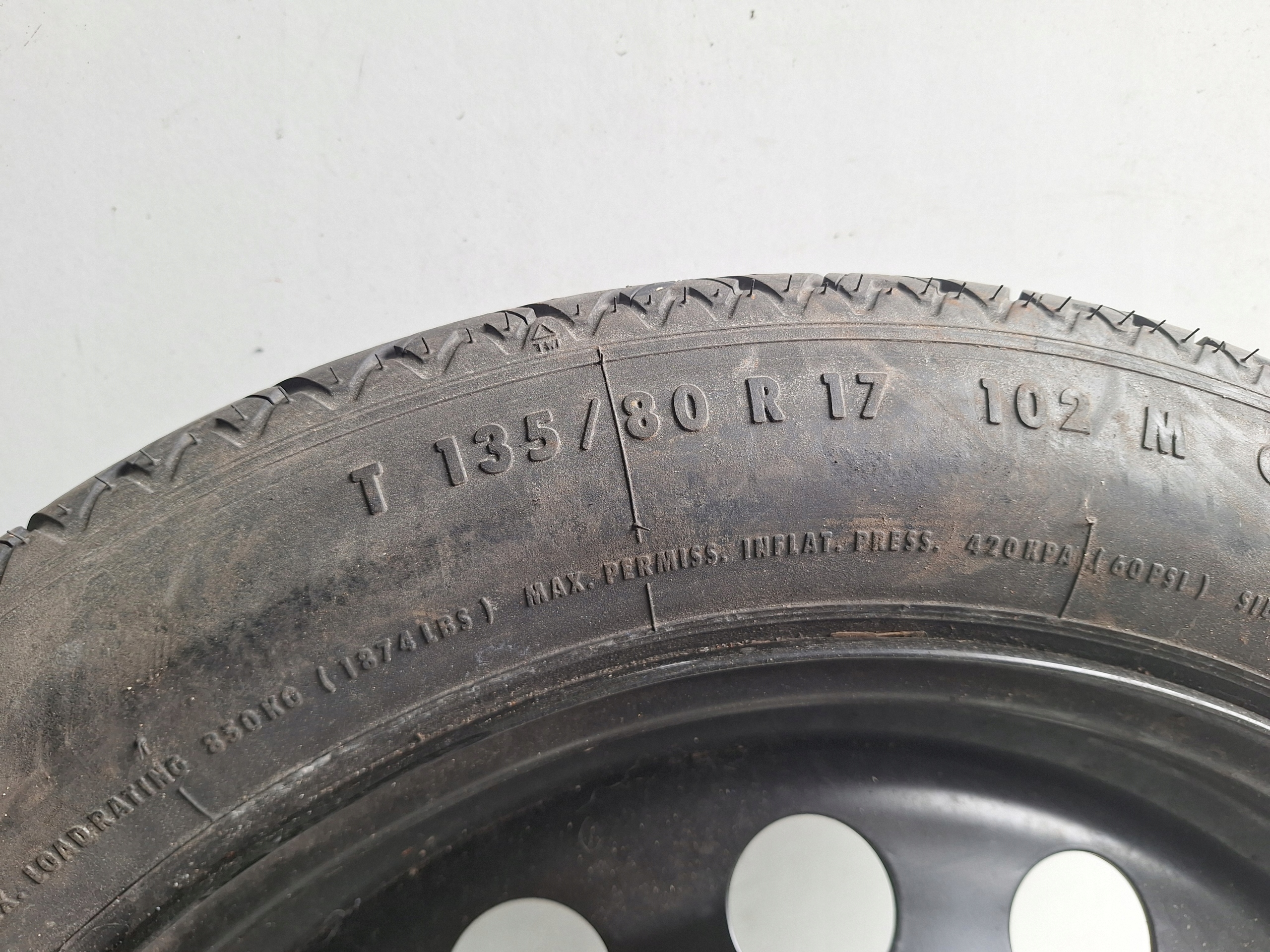 BMW 5 E60 X4 E83 wheel spare 5X120 135/80 R17 6758778