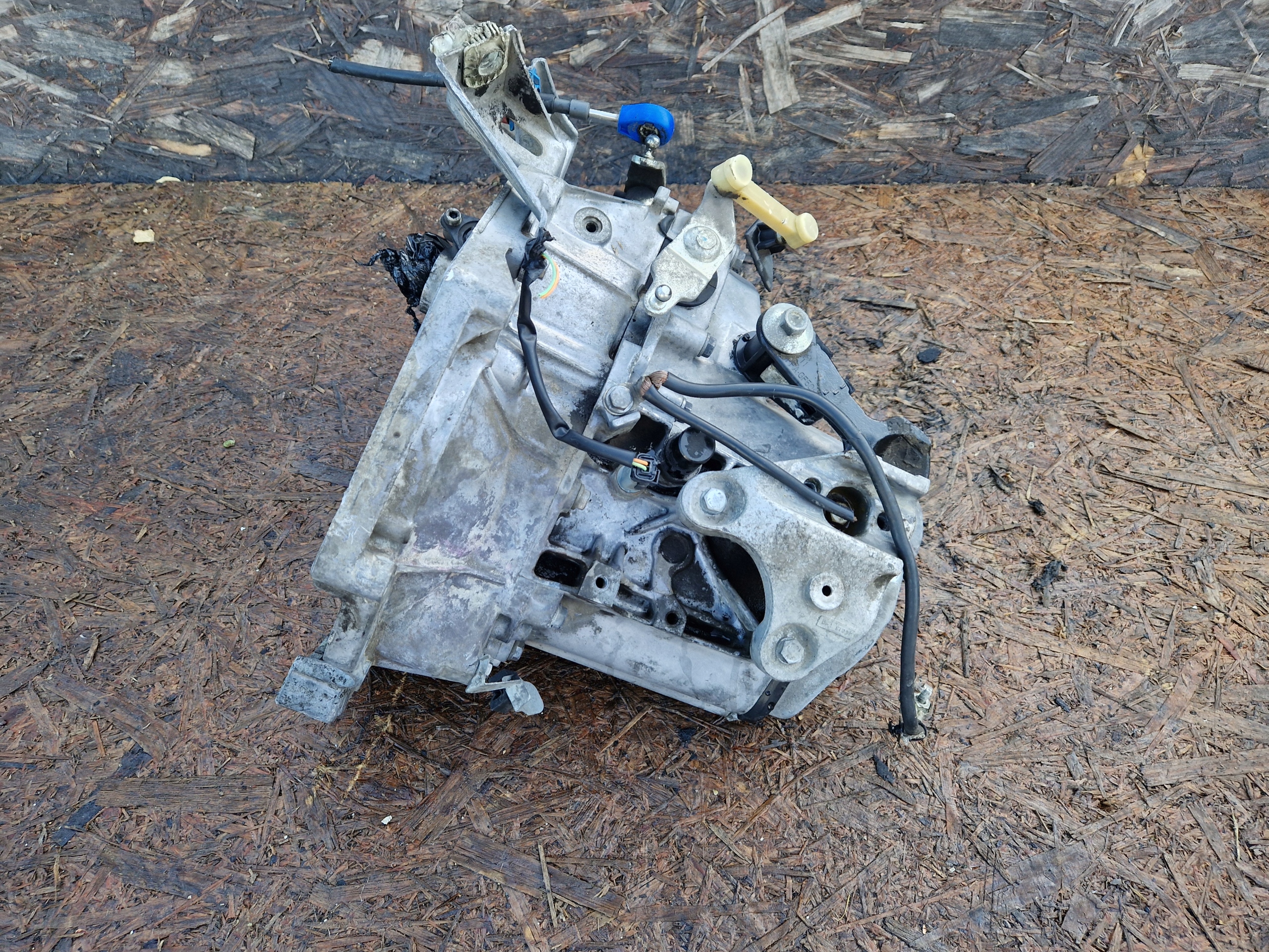 Getriebe CITROEN C2 C3 PEUGEOT 1007 1.1B 20CQ08