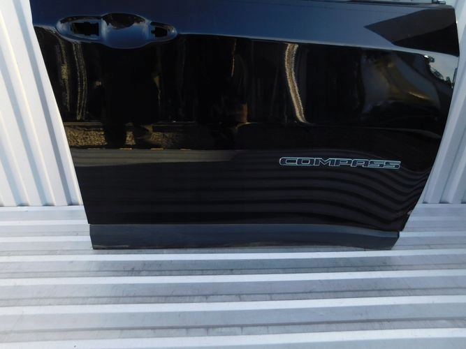 JEEP COMPASS II 17- drzwi prawe przednie przód Strona zabudowy przód - prawa