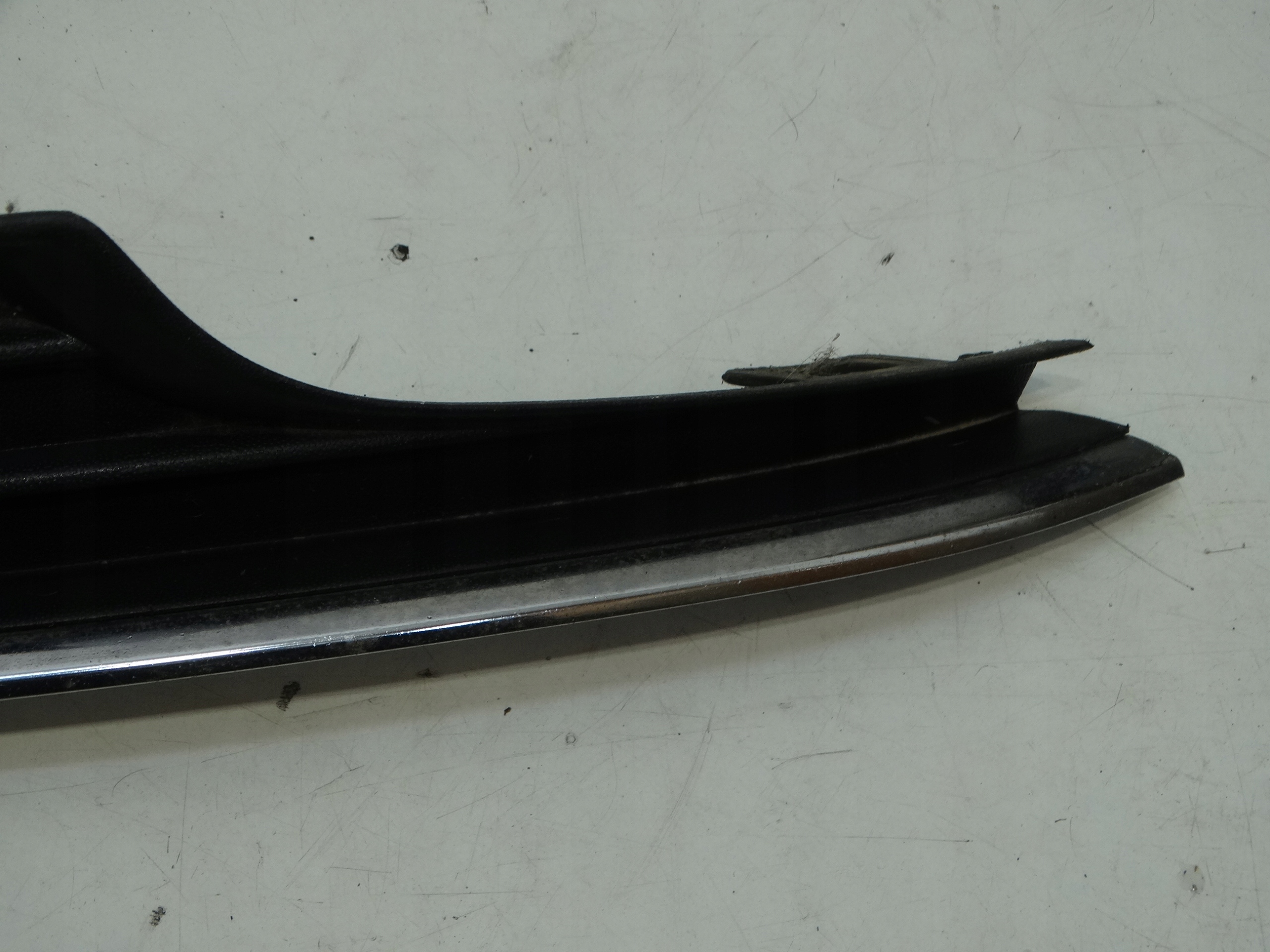 grid grille of a bumper right front VW GOLF VII 5G0853666A
