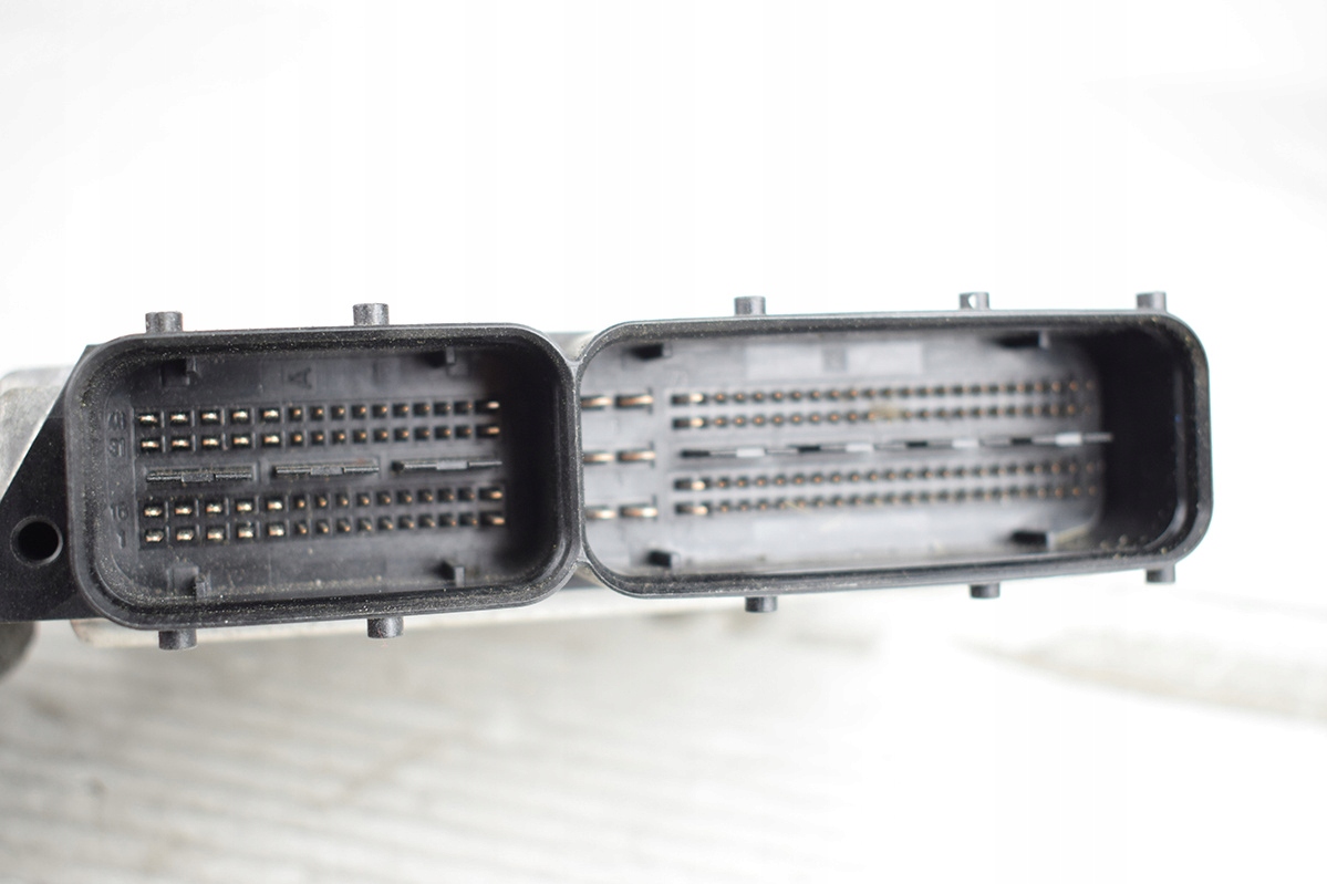 computer control unit of the engine VW GOLF V 03G906016LD