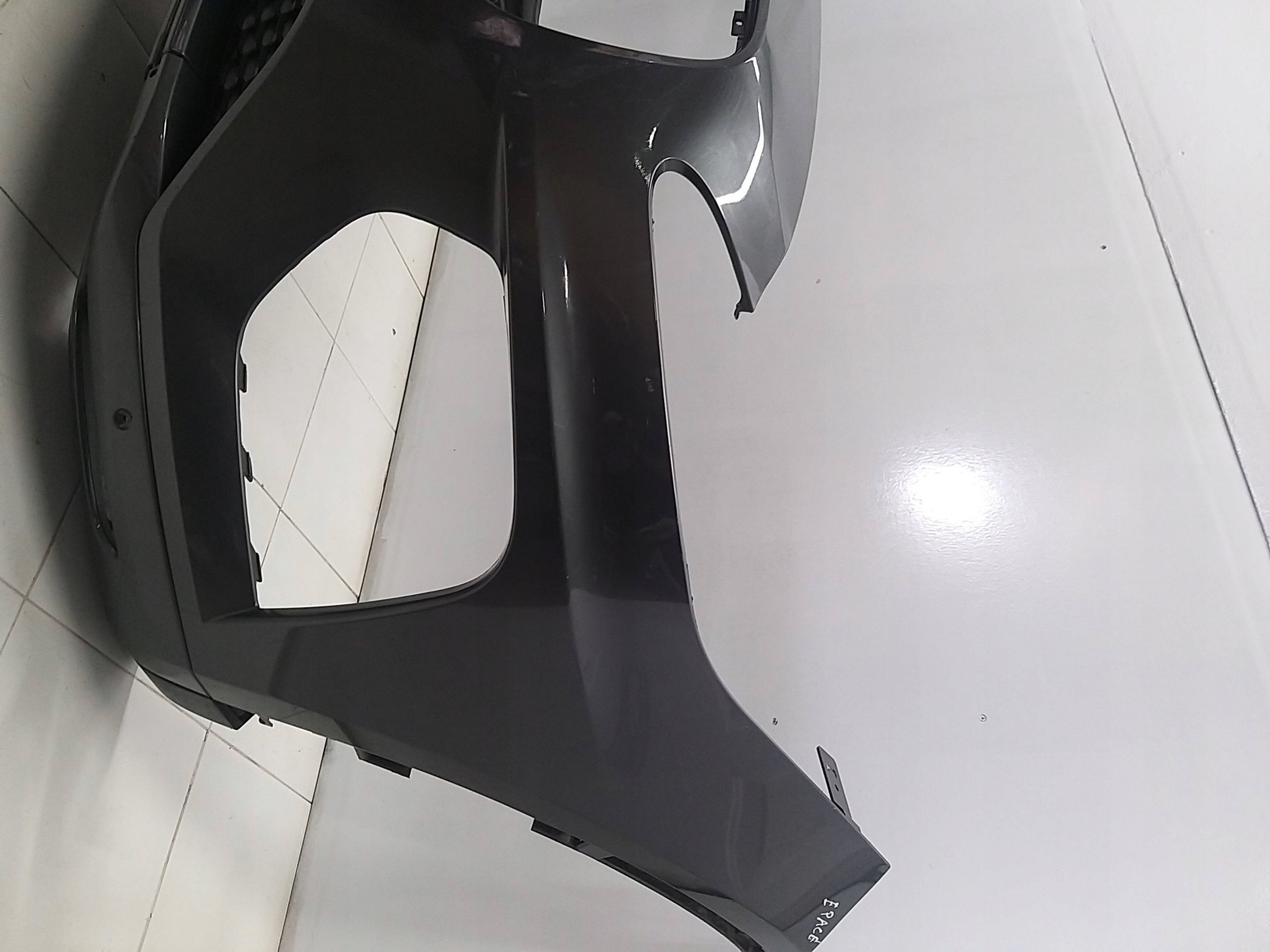JAGUAR E-PACE nárazník předek přední 17R- J9C317F003-C