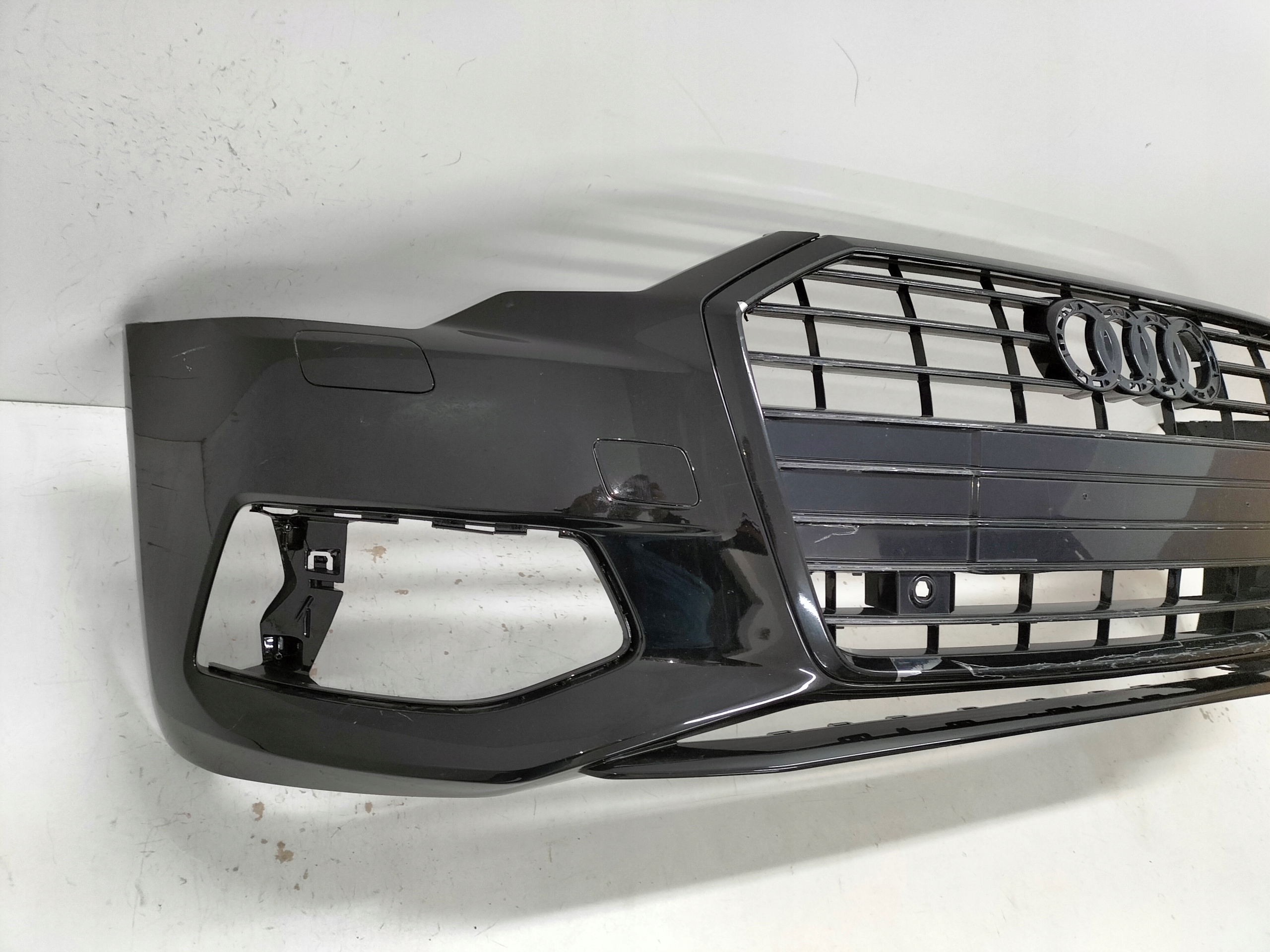 FRONTSTOSSSTANGE VORNE AUDI A6 C8 18