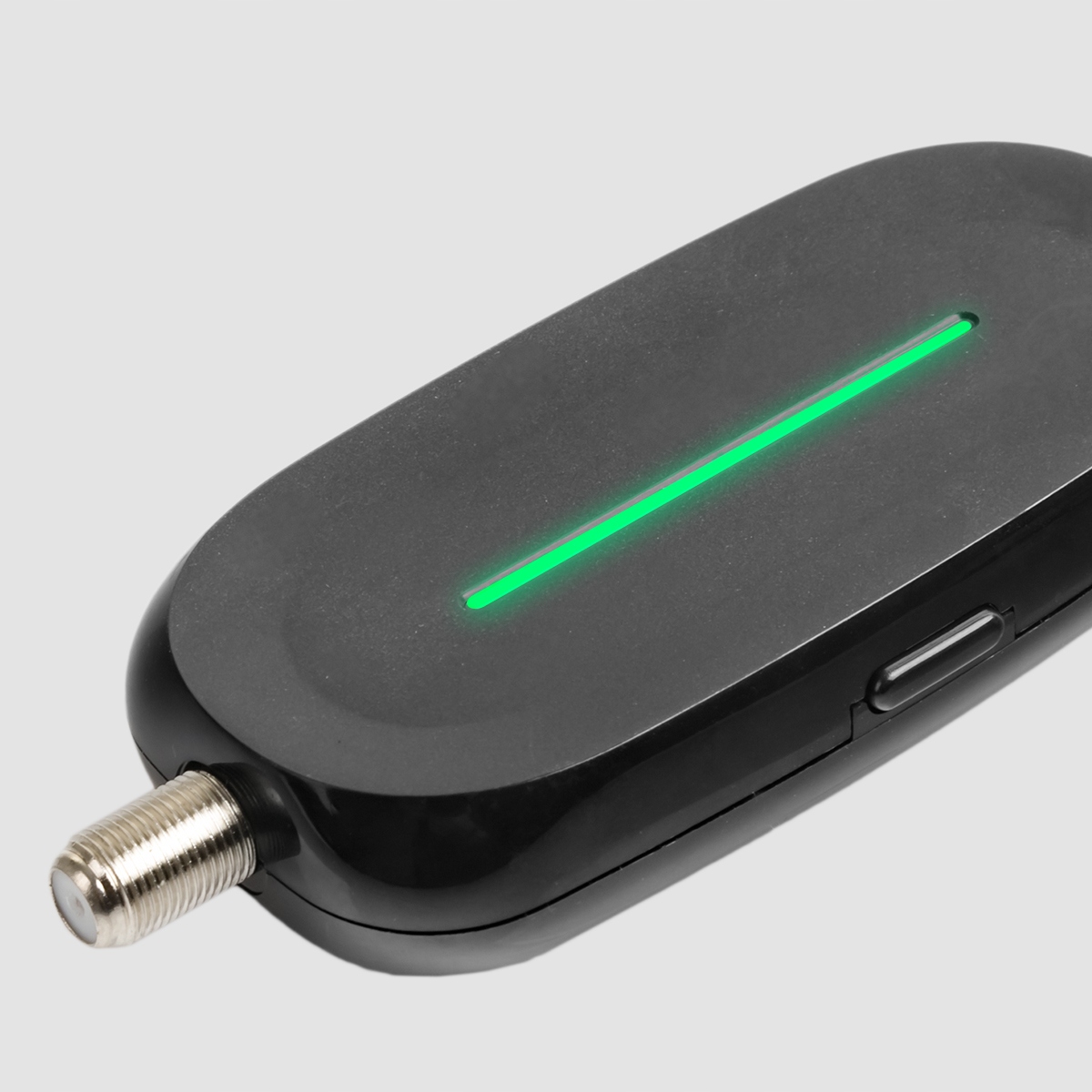 Wzmacniacz antenowy INTELIGENTNY DVB-T2 AGC 20dB 5V Spacetronik sygnału Informacje o bezpieczeństwie CE