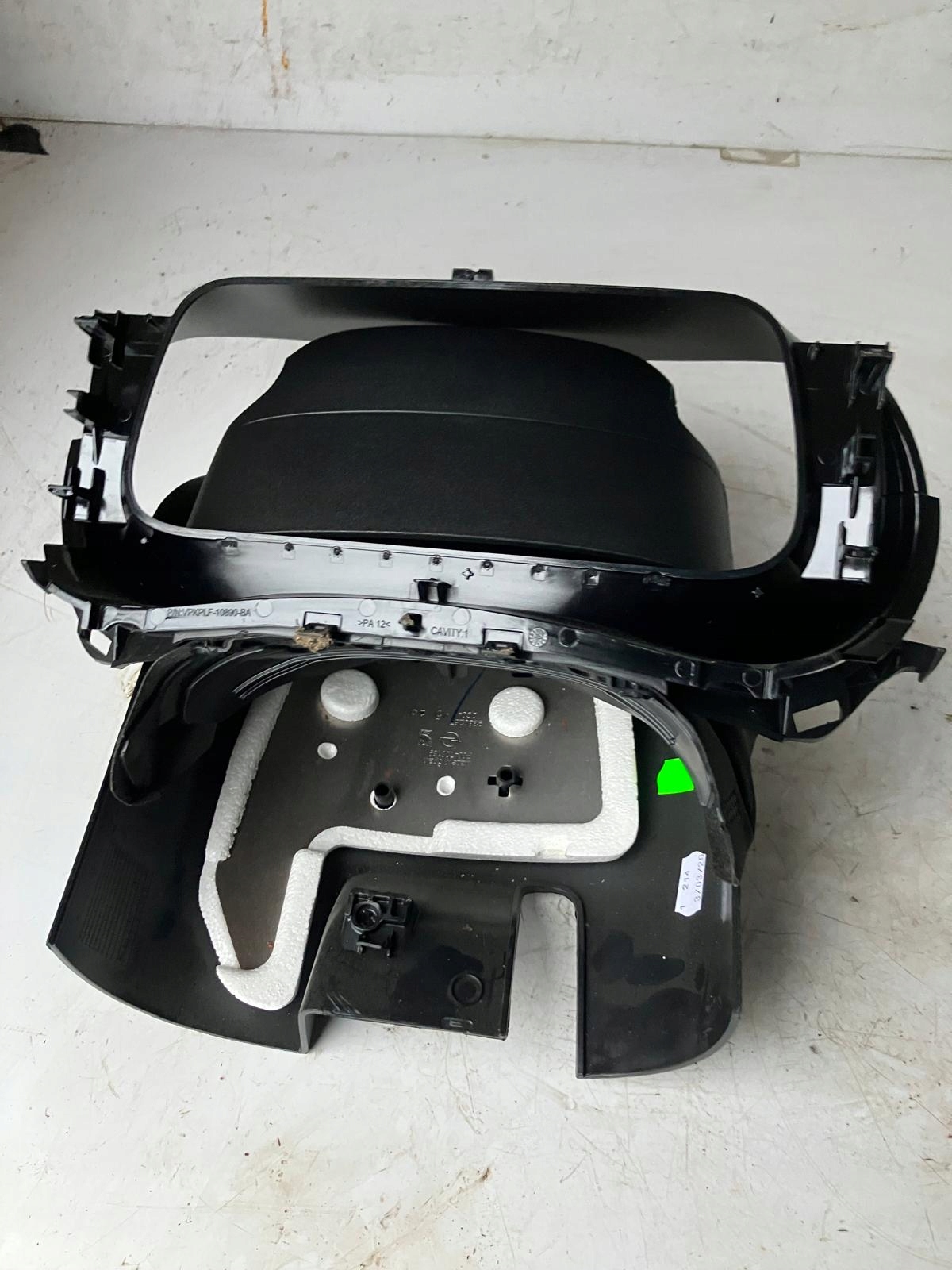 kryt obal budíku volantu OPEL CORSA F