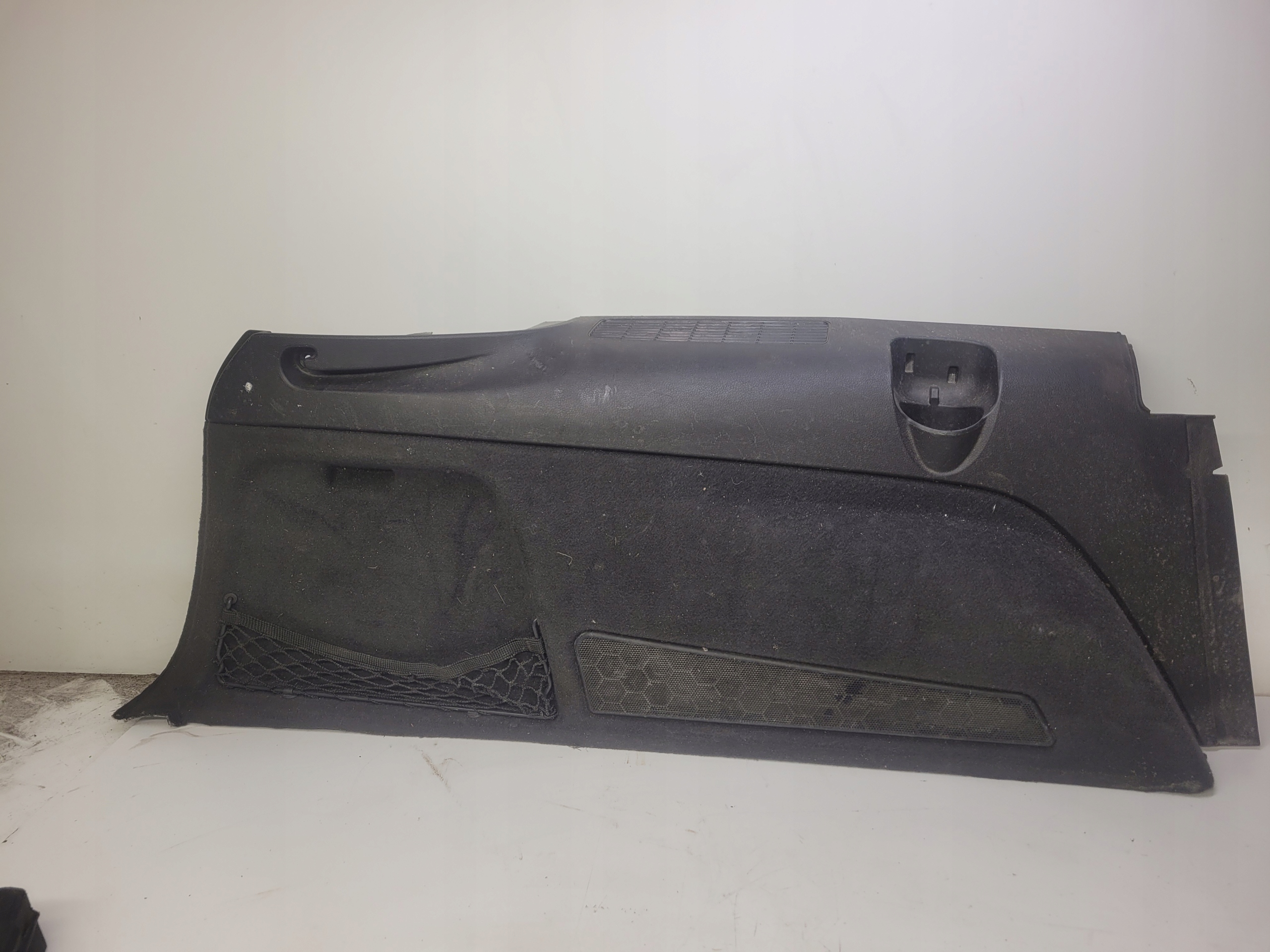 boot upholstery left AUDI Q7 4L 4L0863879Q