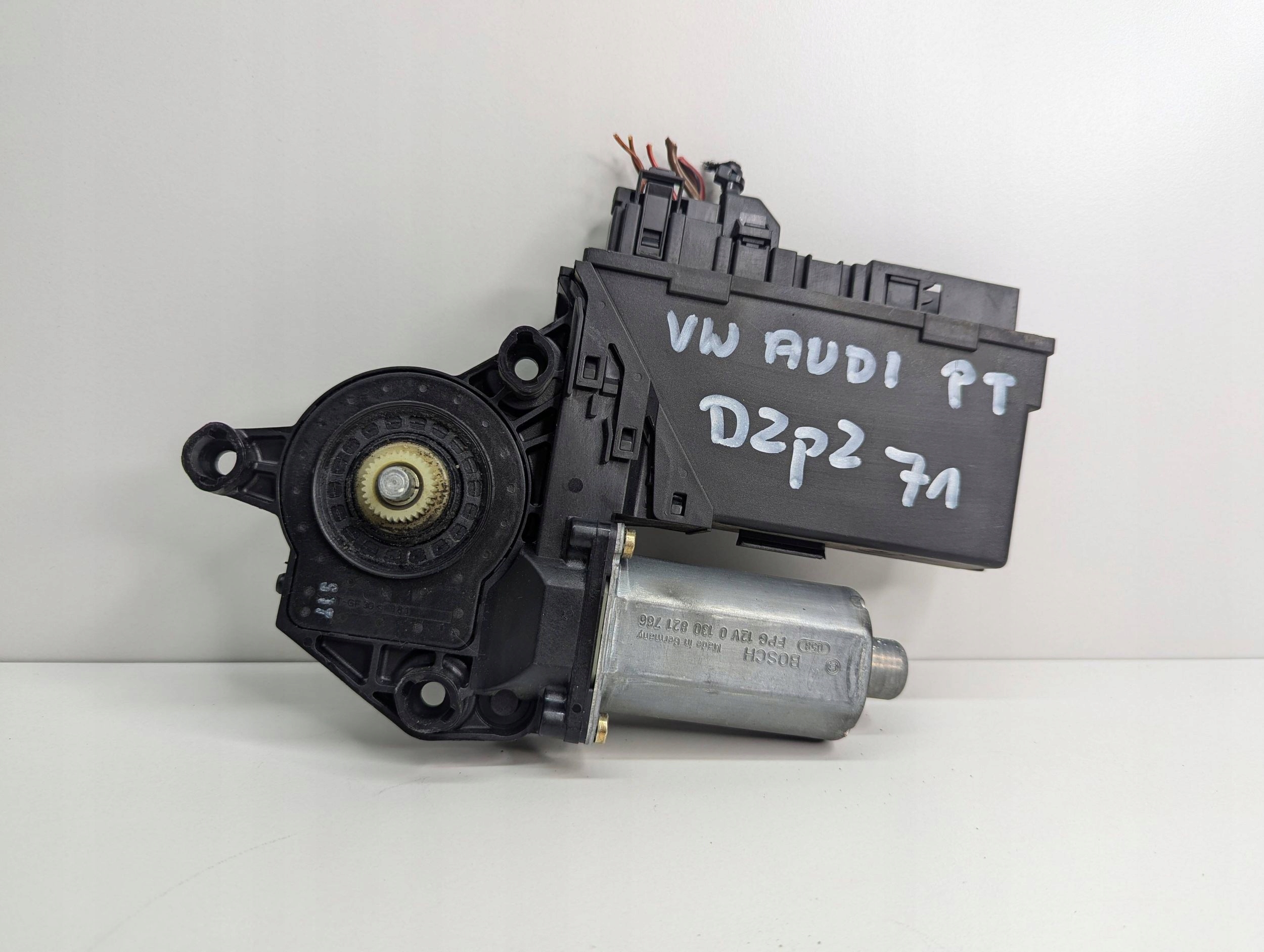 engine lifting windows, rear part, right, 8E0959802E, AUDI A4 B7