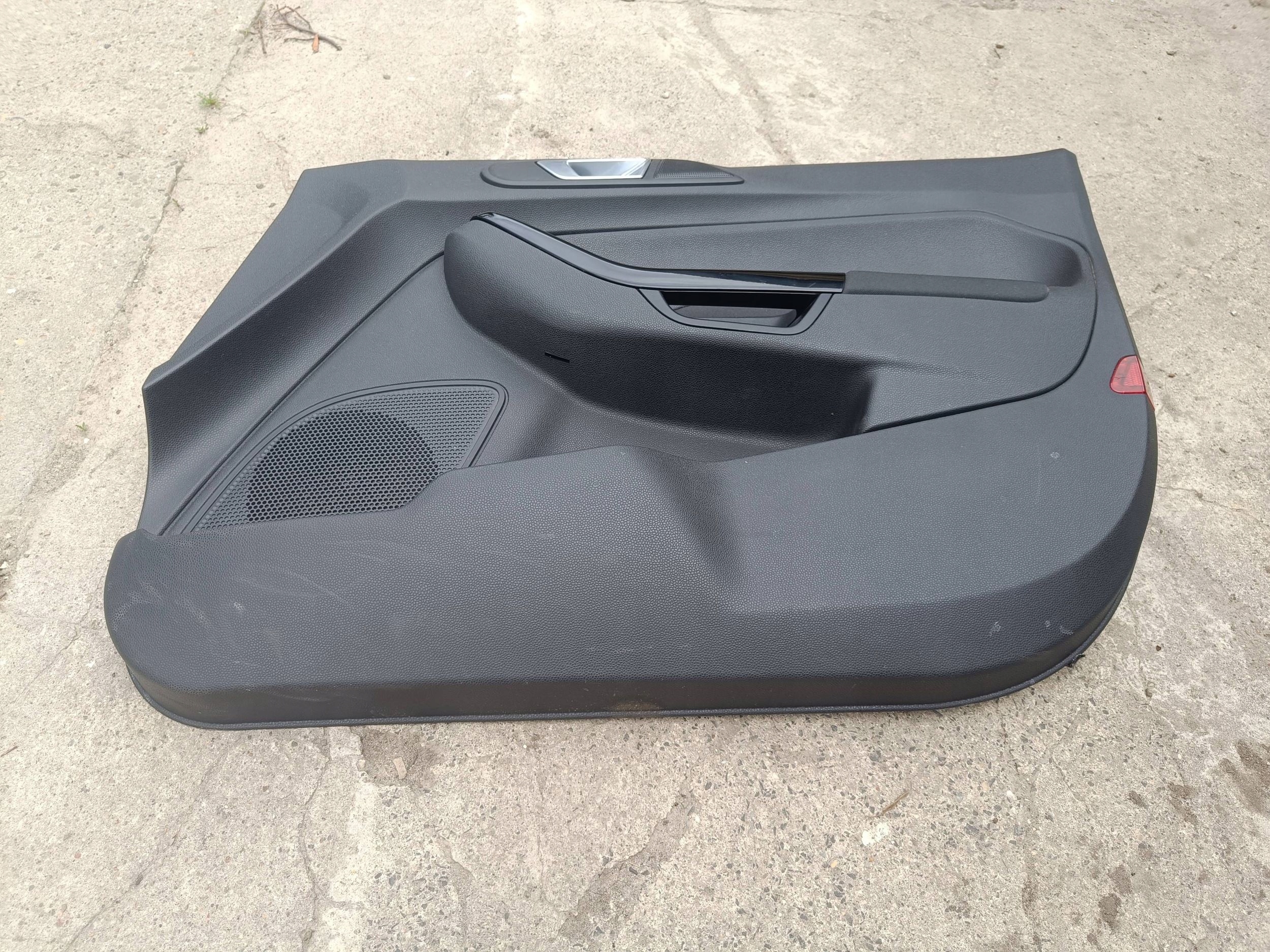 Ford Fiesta MK7 LIFT upholstery door right front