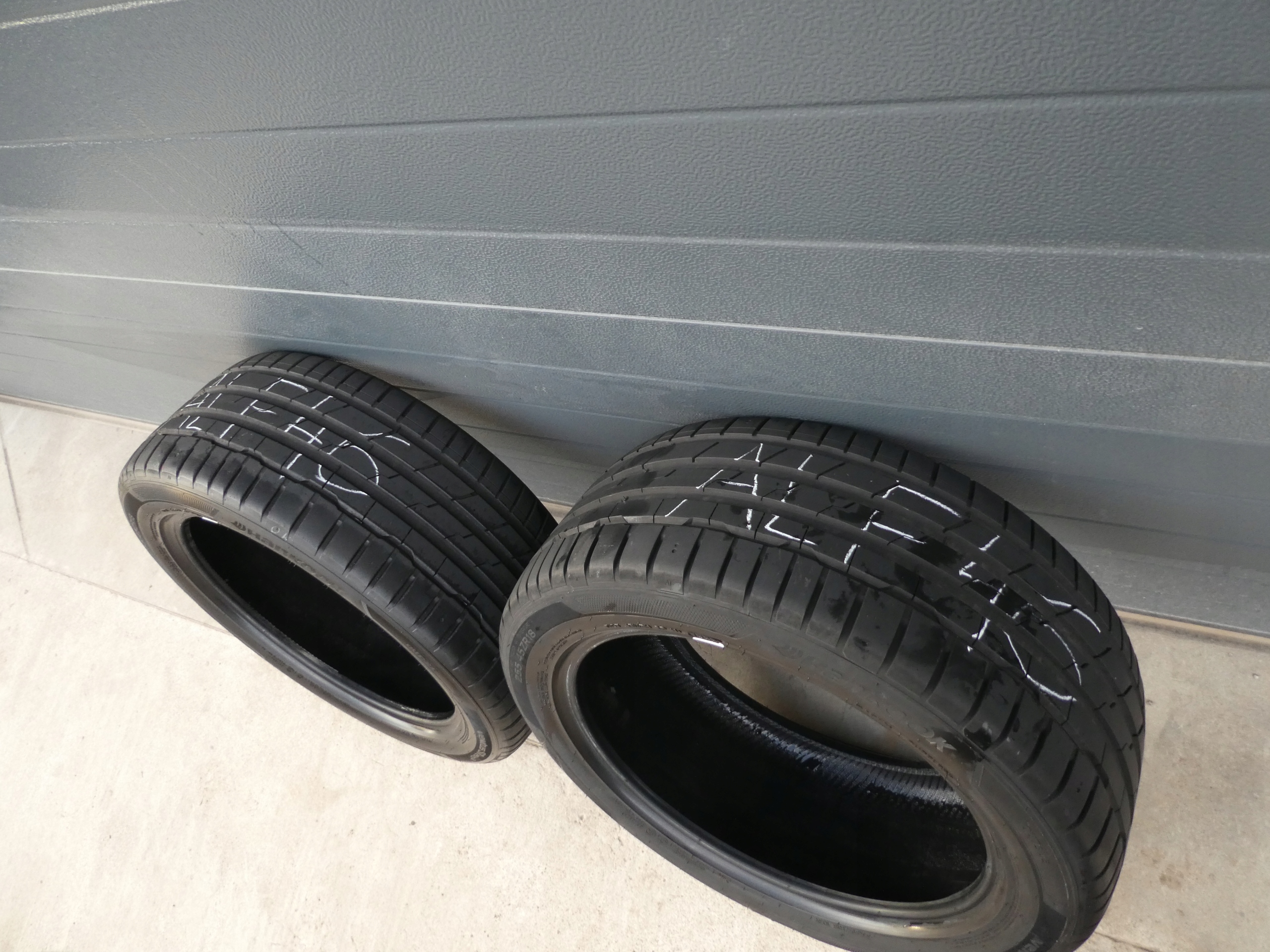 2X pneumatici, gomme Hankook 255/45/18 2022R