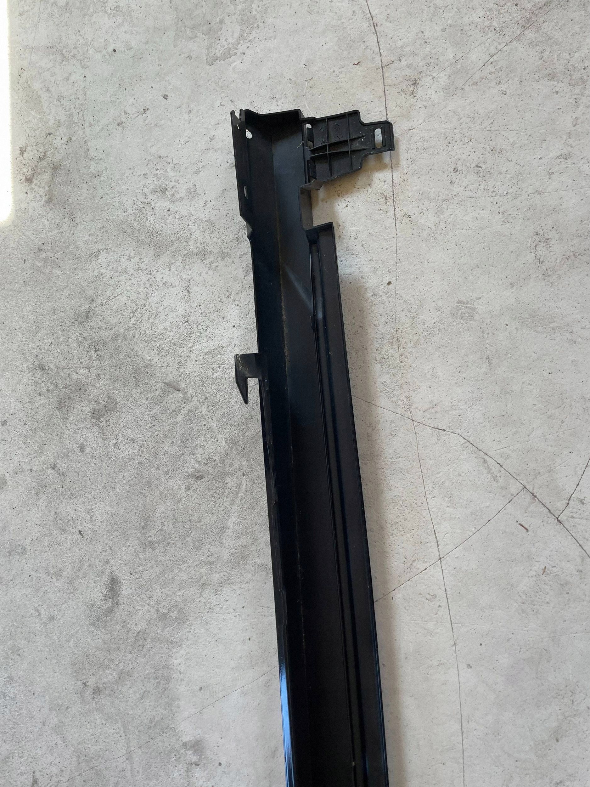 cap threshold right side BMW IX 8737832