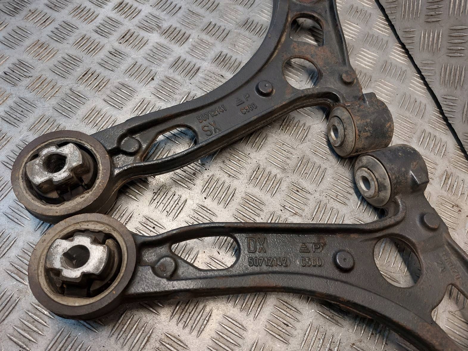 arm left front + right front FIAT DUCATO III LIFT 2.3 D