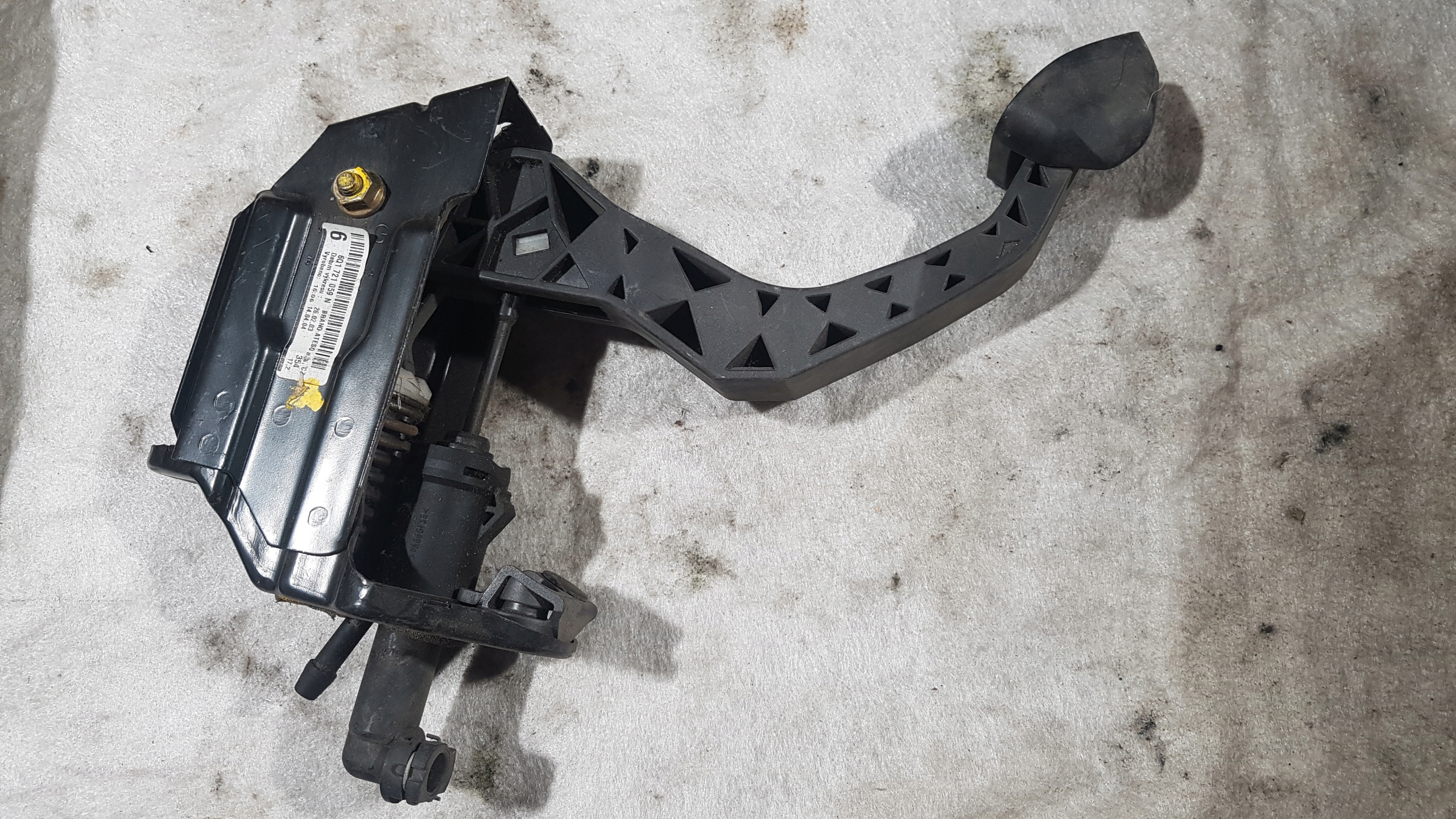 SEAT IBIZA III 6Q1721059N PEDAŁ POMPKA SPRZĘGŁA