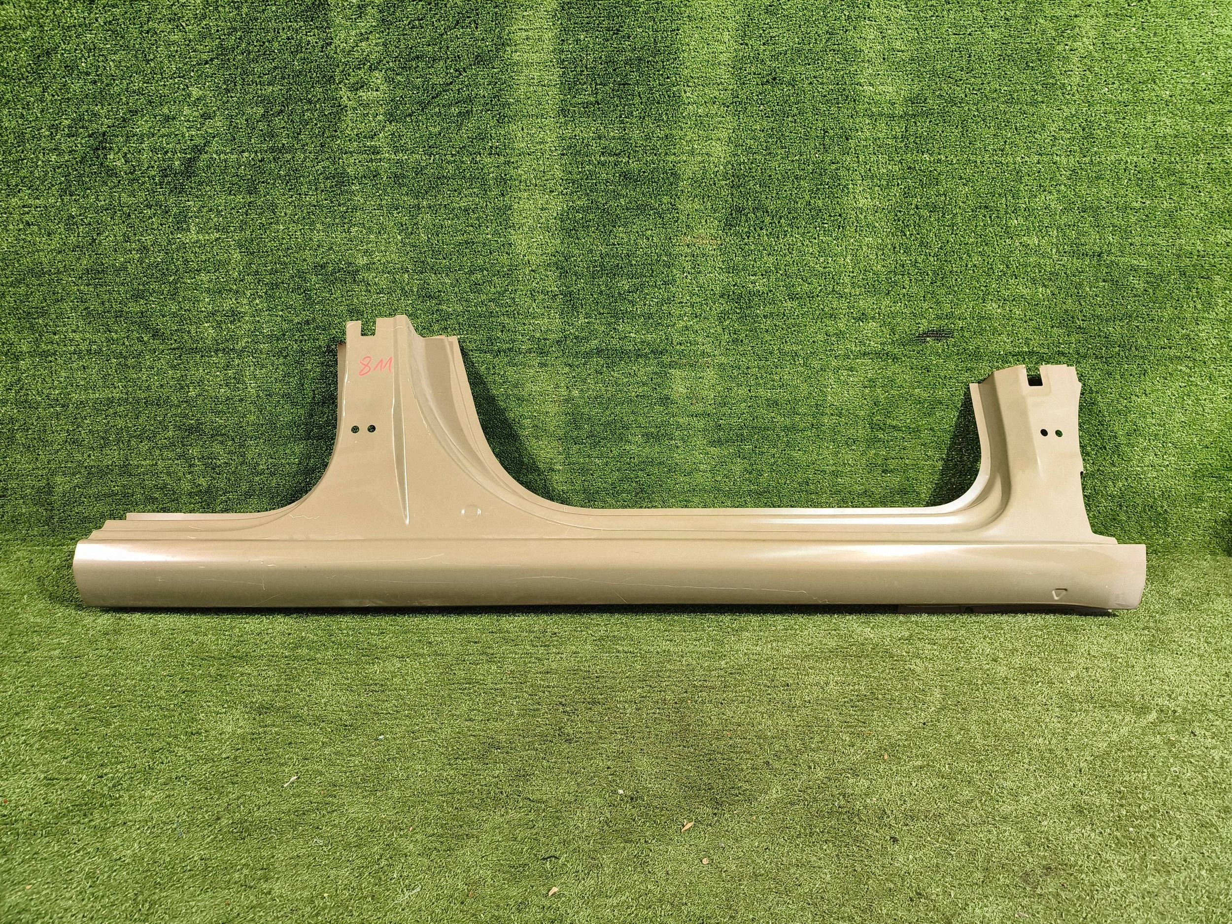 pillar threshold right SKODA SUPERB II NR.811