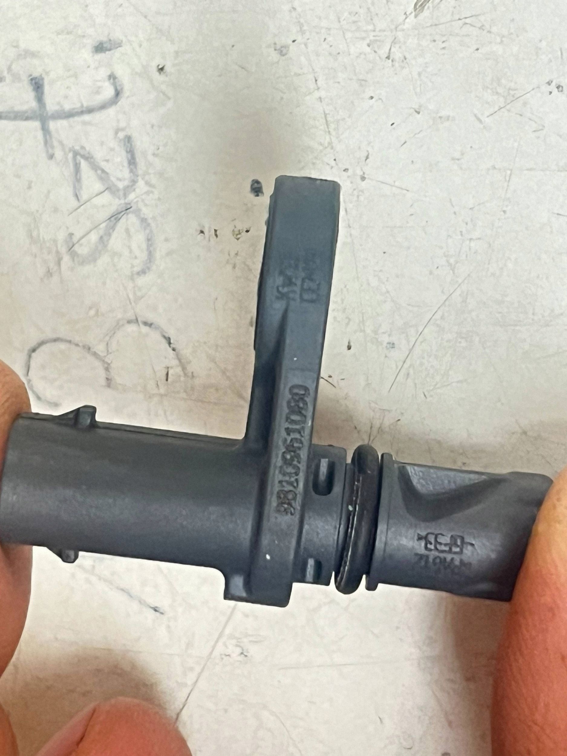 Sensor ABS heck PEUGEOT 3008 II 9810961080 @A