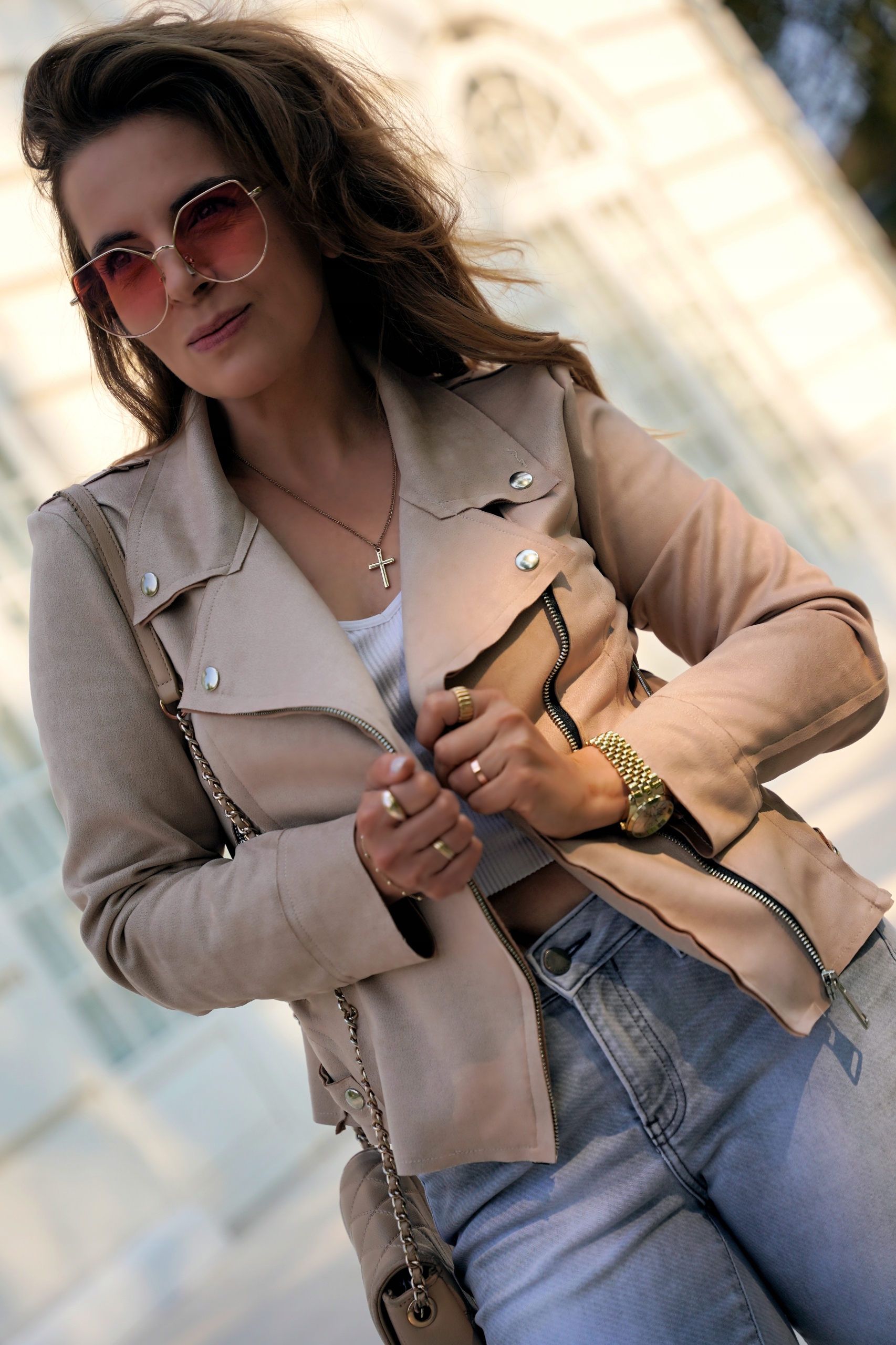 KURTKA RAMONESKA ZAMSZOWA SREBRNE ZAMKI CZARNY M Kolor czarny