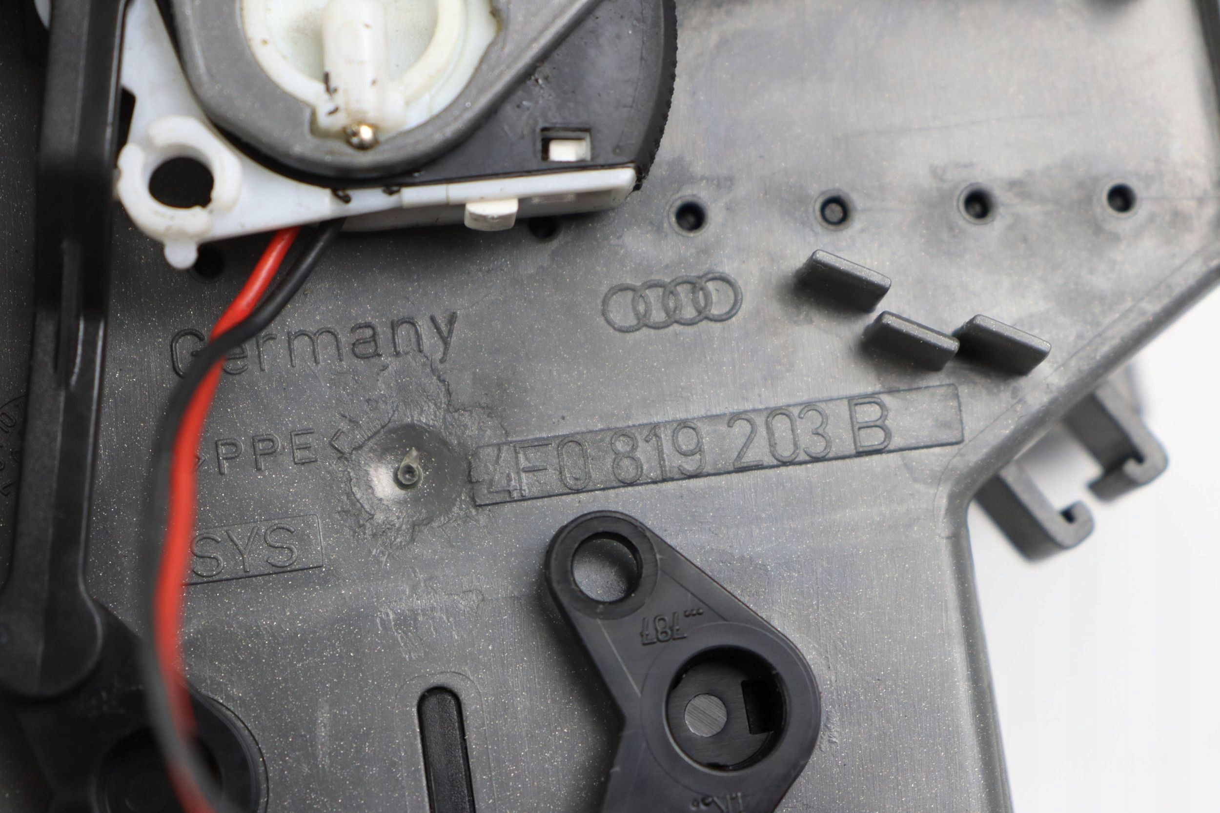 AUDI A6 C6 Lüftungsgitter des lüfters mitte mitte 4F0819203B EUROPA