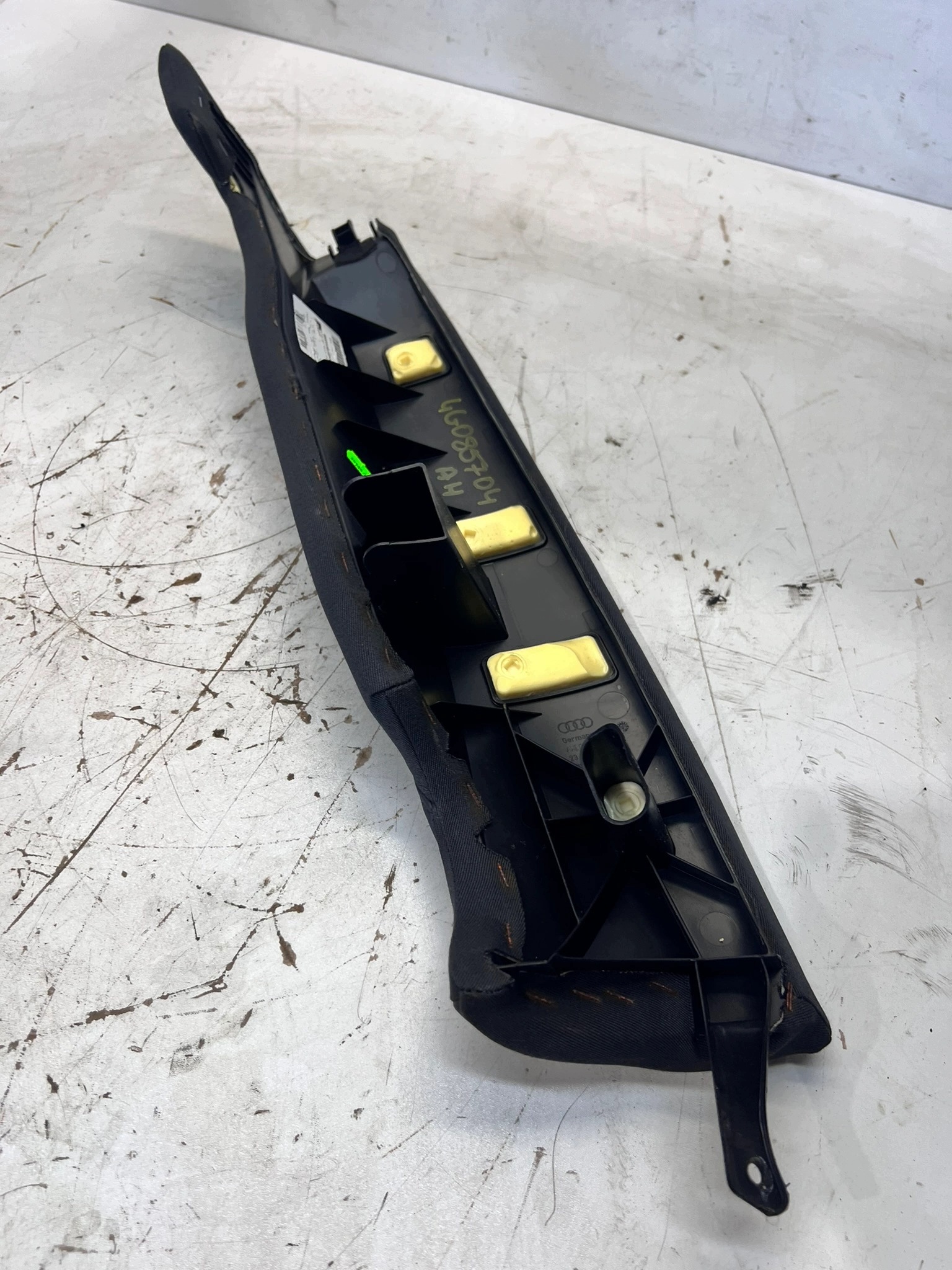 side KANAPY right rear part leather AUDI A6 C7 4G085704AH
