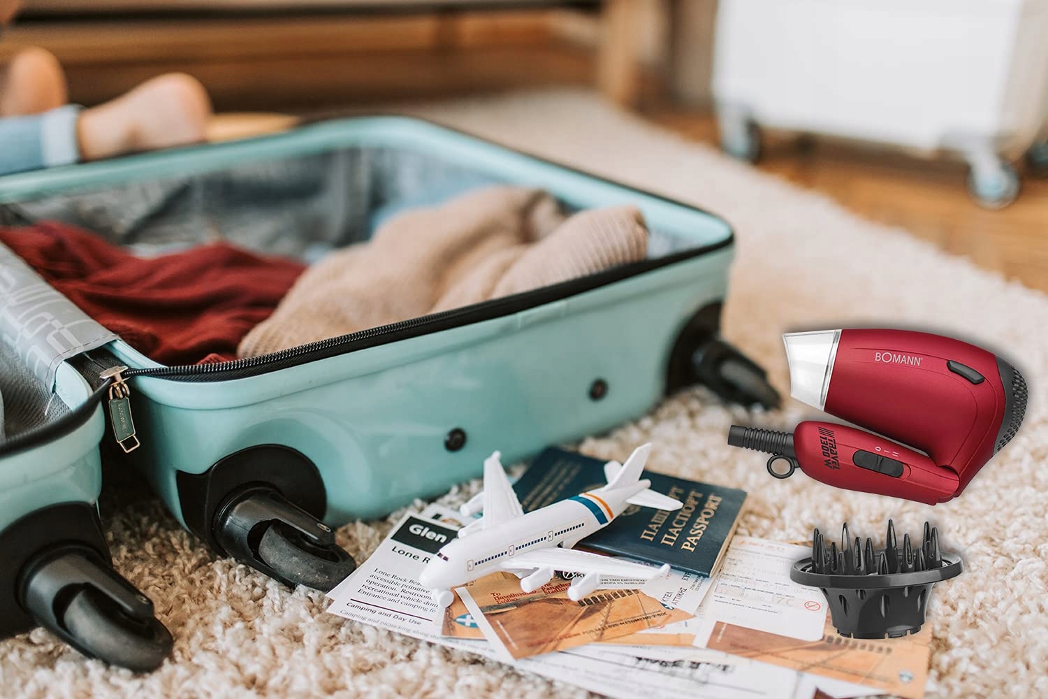 TURYSTYCZNA PODRÓŻNA PORĘCZNA SKŁADANA SUSZARKA DO WŁOSÓW DYFUZOR 1300W Kod producenta HTD 8005