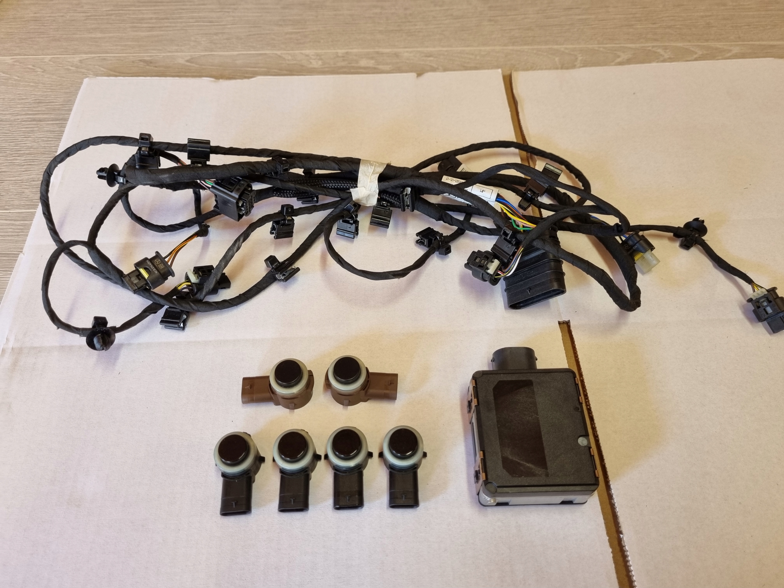 A0009055504 A0009055604 - Жгут проводов PDC передний Mercedes CLA W118 A1185404602