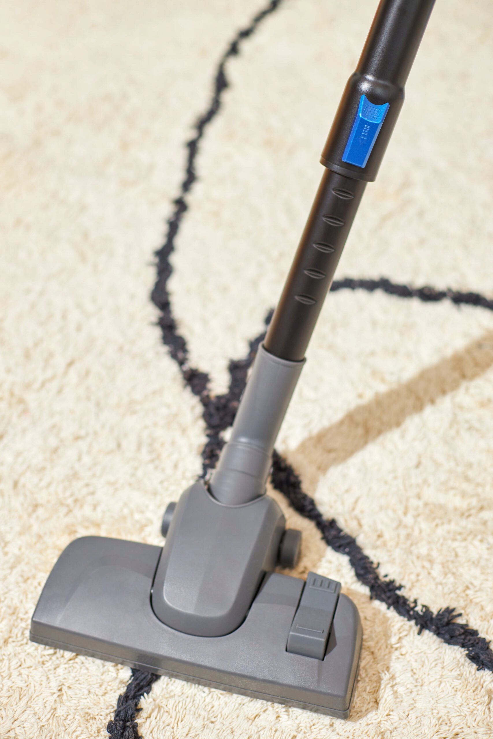 Odkurzacz pionowy bezworkowy 600 W HOFFEN Model AD-2925