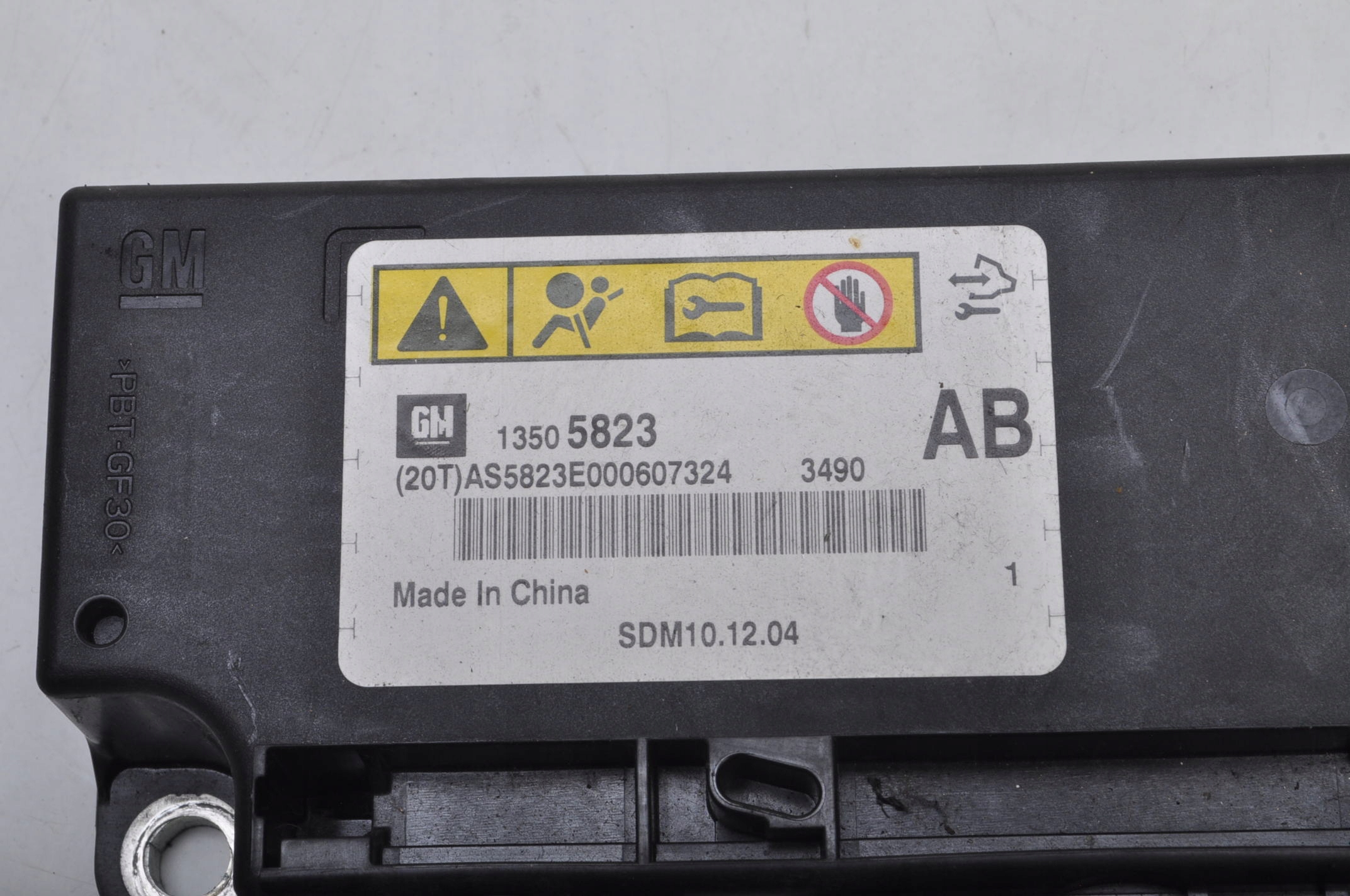 CHEVROLET ORLANDO SENSOR PODUSZEK AIRBAG 13505823 Producent części Chevrolet OE