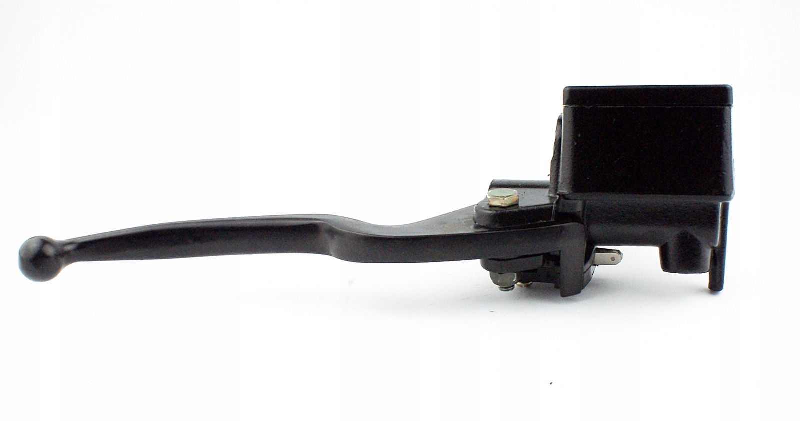 POMPA HAMULCA PRZEDNIEGO-DOLNE MOCOWANIE PRZEWODU,