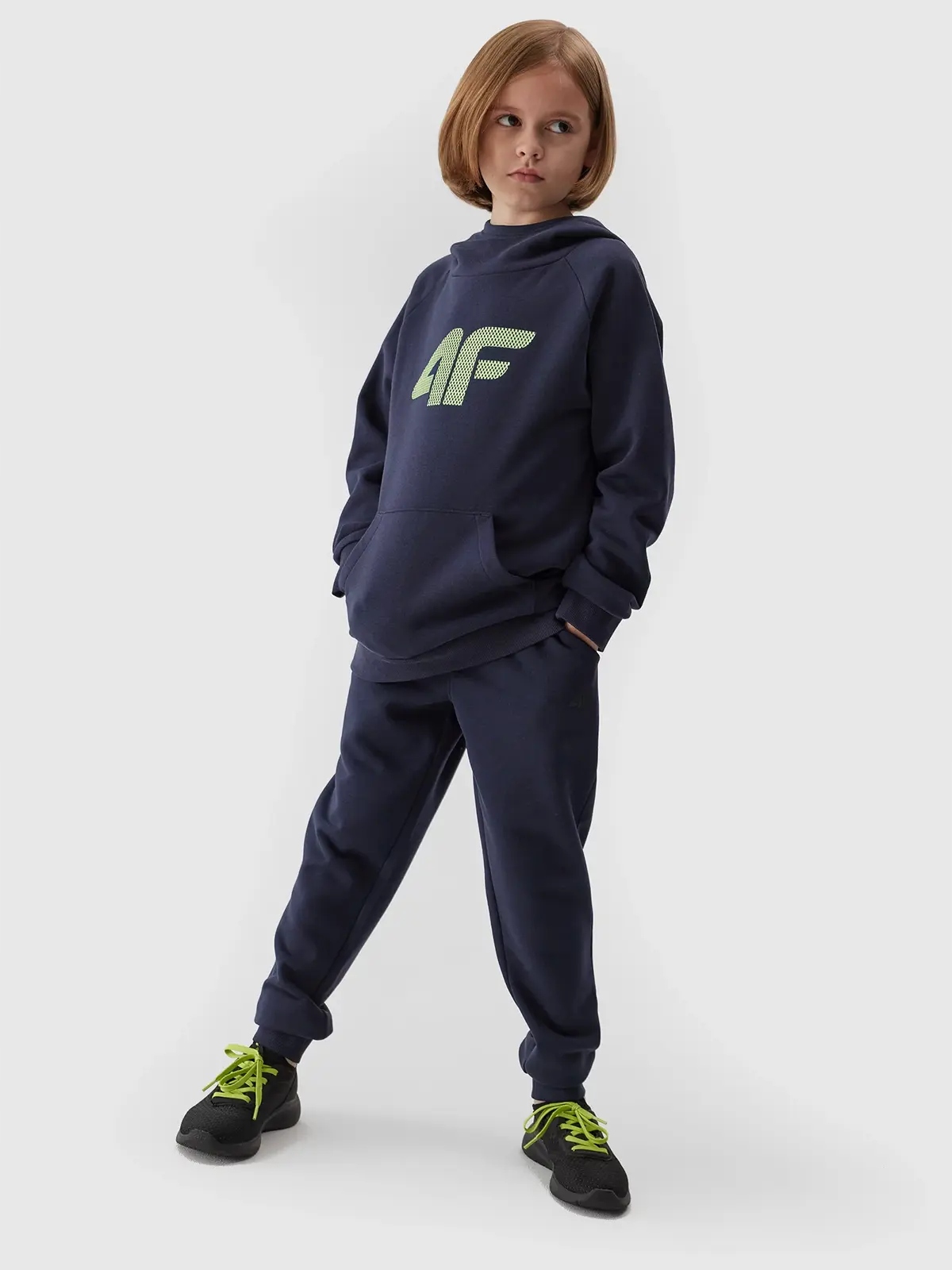 BLUZA CHŁOPIĘCA 4F DRESOWA Z KAPTUREM 4F AW23M626 Odcień granatowy