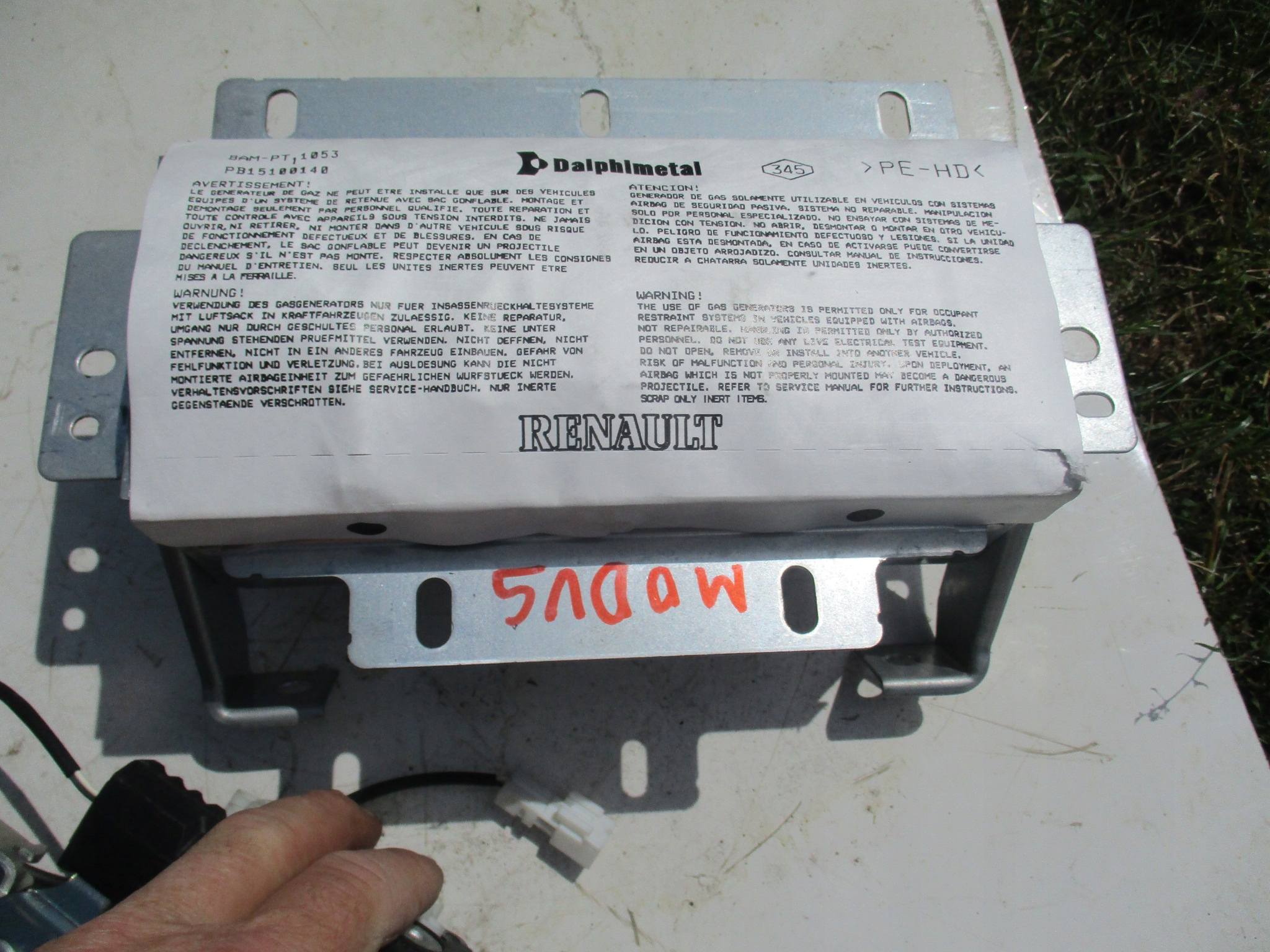 MODUS 2004-2008r- консоль ремни Подушки
