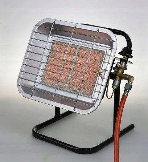 PROMIENNIK GRZEJNIK GAZOWY REGULOWANY NA STOAJKU SŁONECZKO NAGRZEWNICA 4500 Marka Bradas