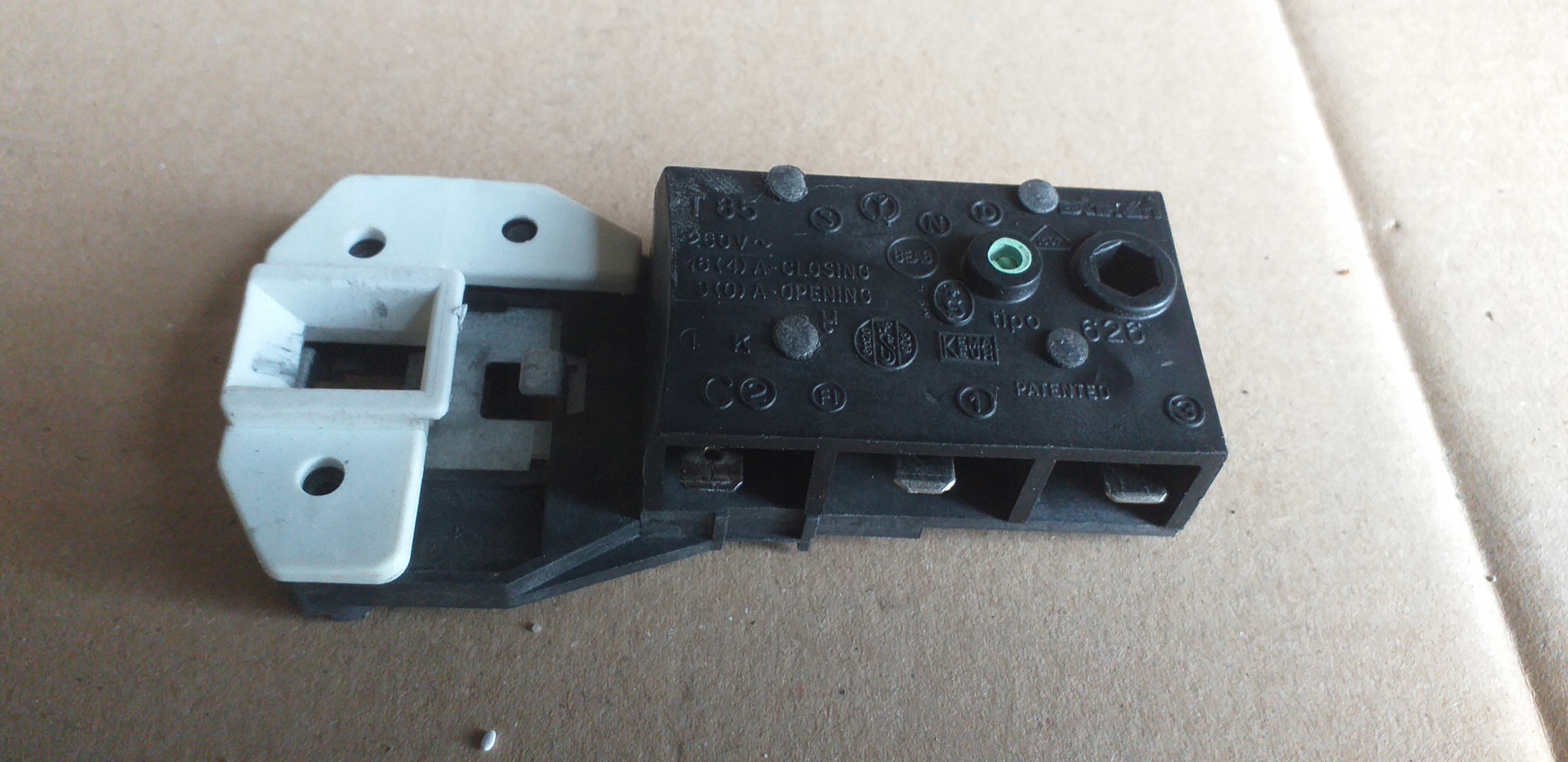 Whirlpool AWG 334/3 - Zamek blokada drzwi BITRON - Sklep, Opinie, Cena ...