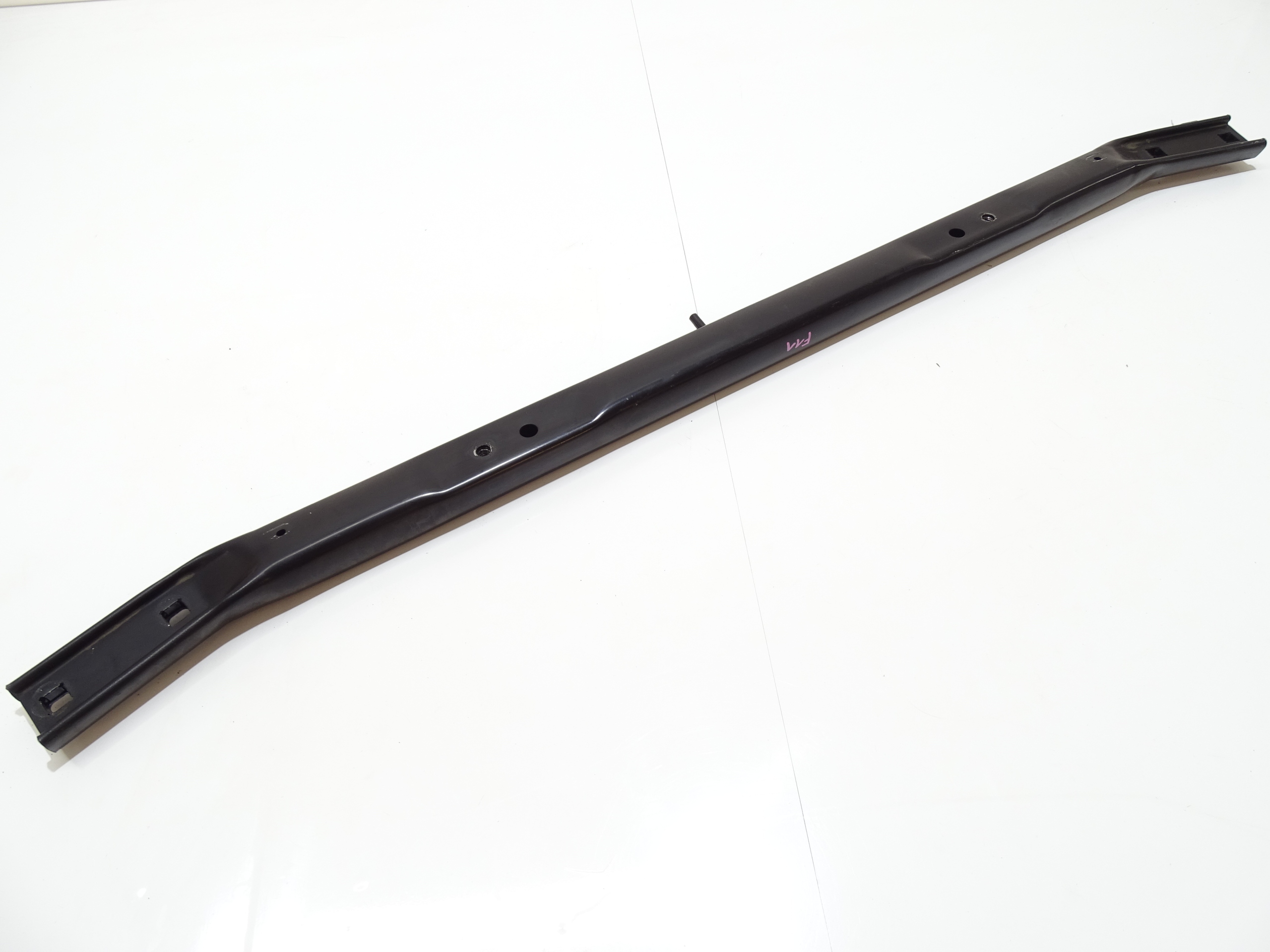 sider wall support upper front BMW F10 F11 7200690