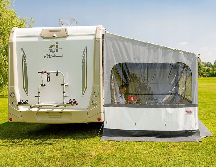 FI07977B01- - Бічна стінка для навісу Caravanstore Fiamma